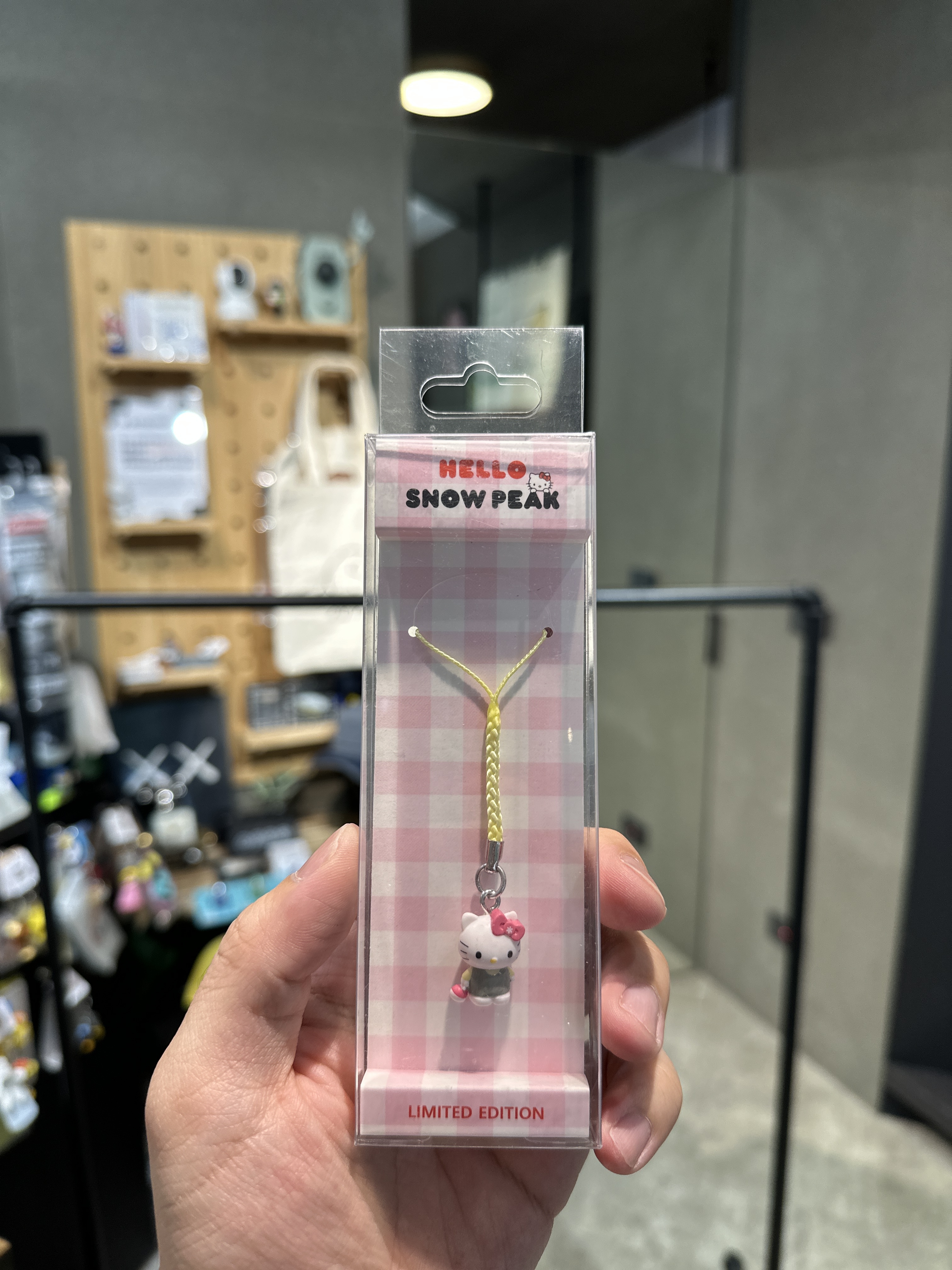 Snow Peak X Hellow Kitty Lo chair Figure Keyring 公仔 鑰匙圈 (矮椅) 吊飾 S25SWFSU81｜ Mini Hozuki Figure 公仔 鑰匙圈 (Mini Hozuki) 吊飾 S25SWFSU85