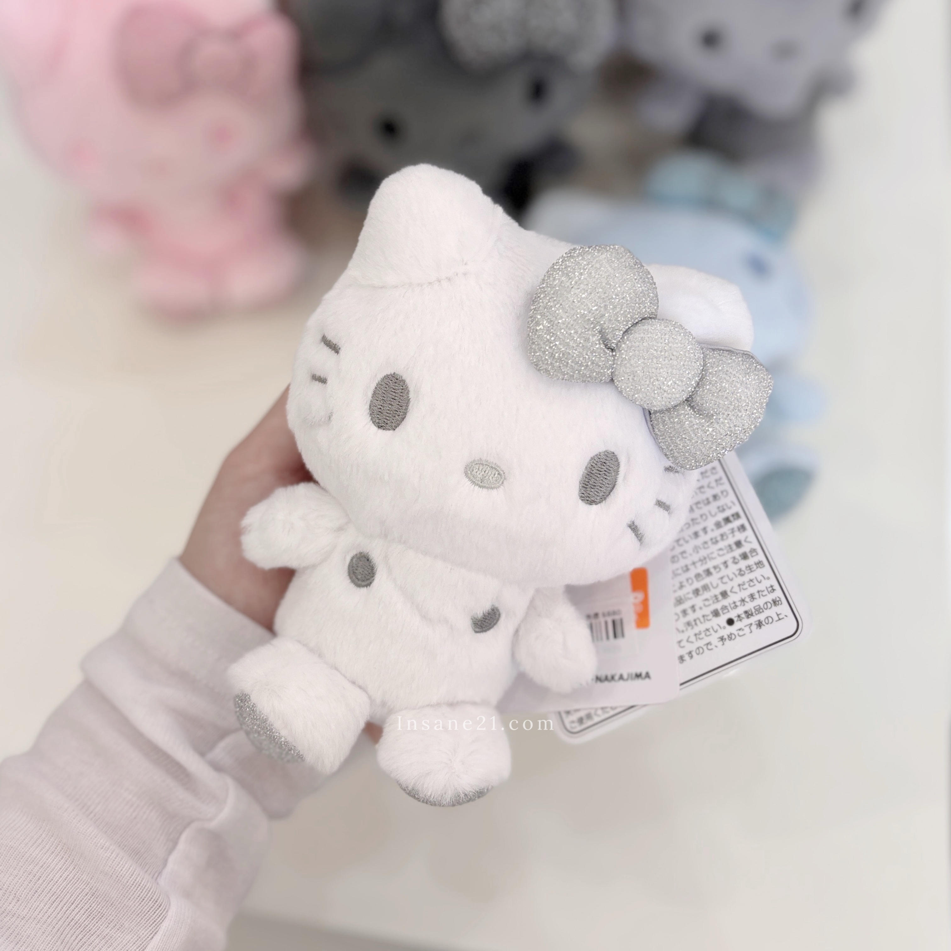 三麗鷗 SANRIO KITTY 亮片 蝴蝶結 絨毛吊飾 日本