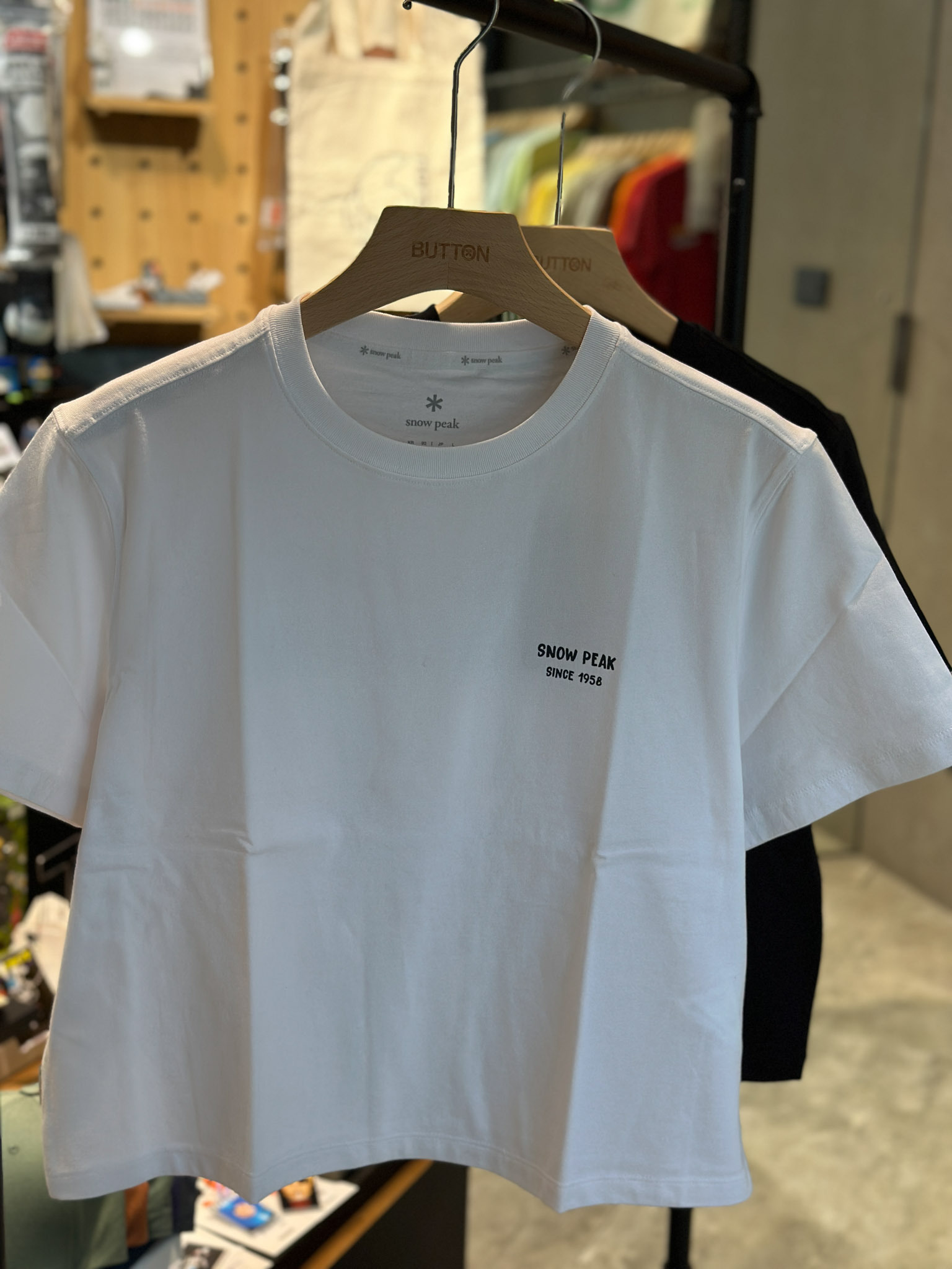 【零碼折扣】Snow Peak Cotton Women Crop Short Sleeve T-shirt 女款 棉質 文字短tee 短版 S25MWFTS65