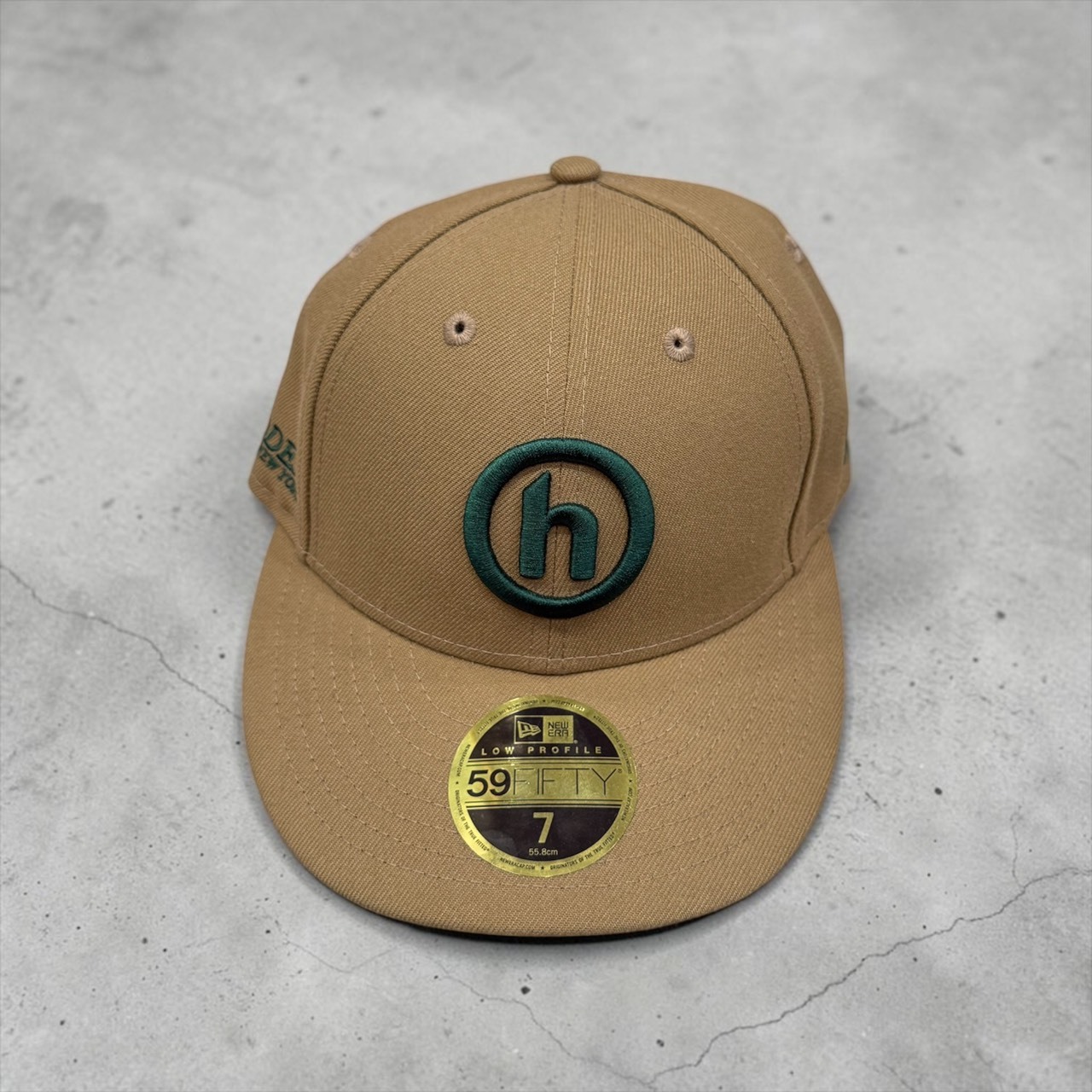 限量現貨 Hidden NY x New Era H Logo Fitted 全封帽 卡其色