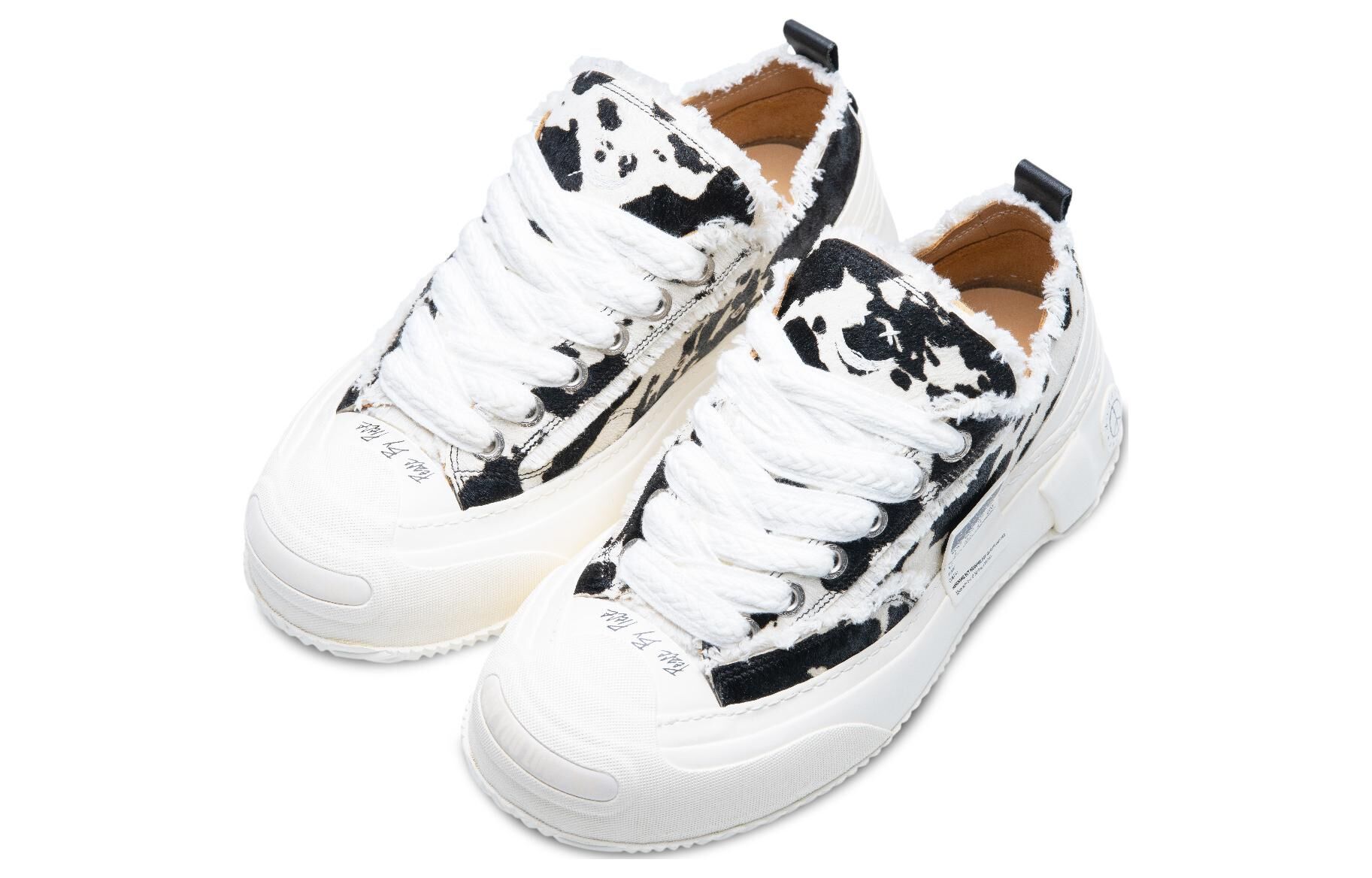 【代購】VESSEL G.O.P. 2.0 Marshmallow Lows Cow Print Low top Canvas Shoes Unisex Black White F22X71B