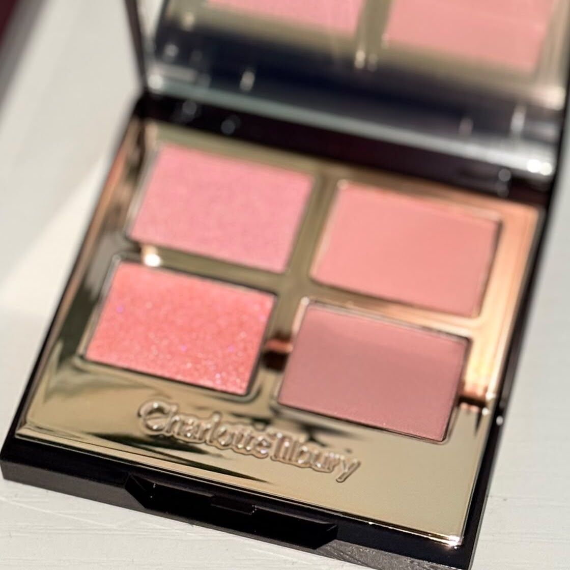 Charlotte Tilbury - Luxury Palette 眼影盤 #pillow talk romance