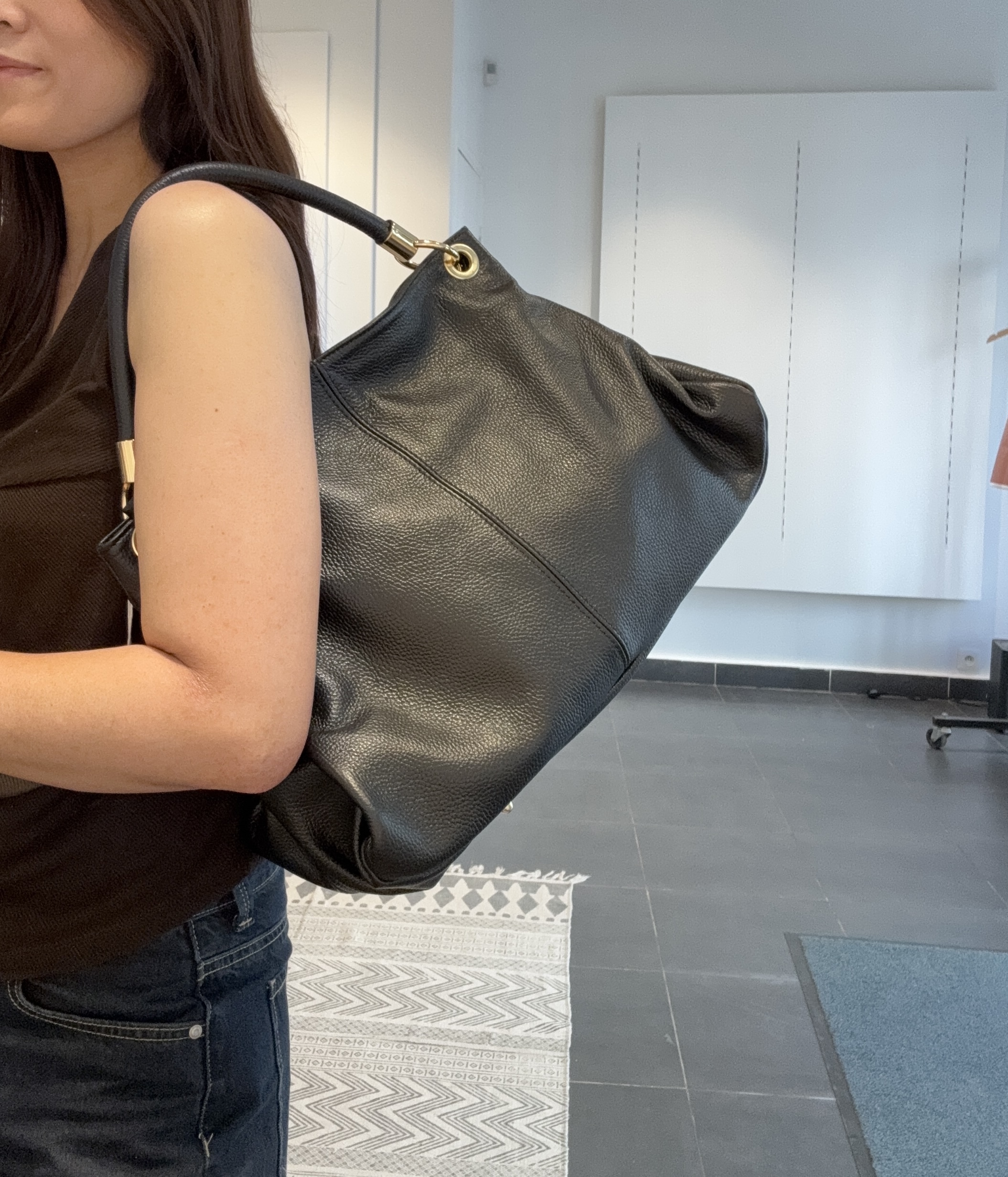 Cherry Paris Leather LESLIE - 4225 Black 黑色