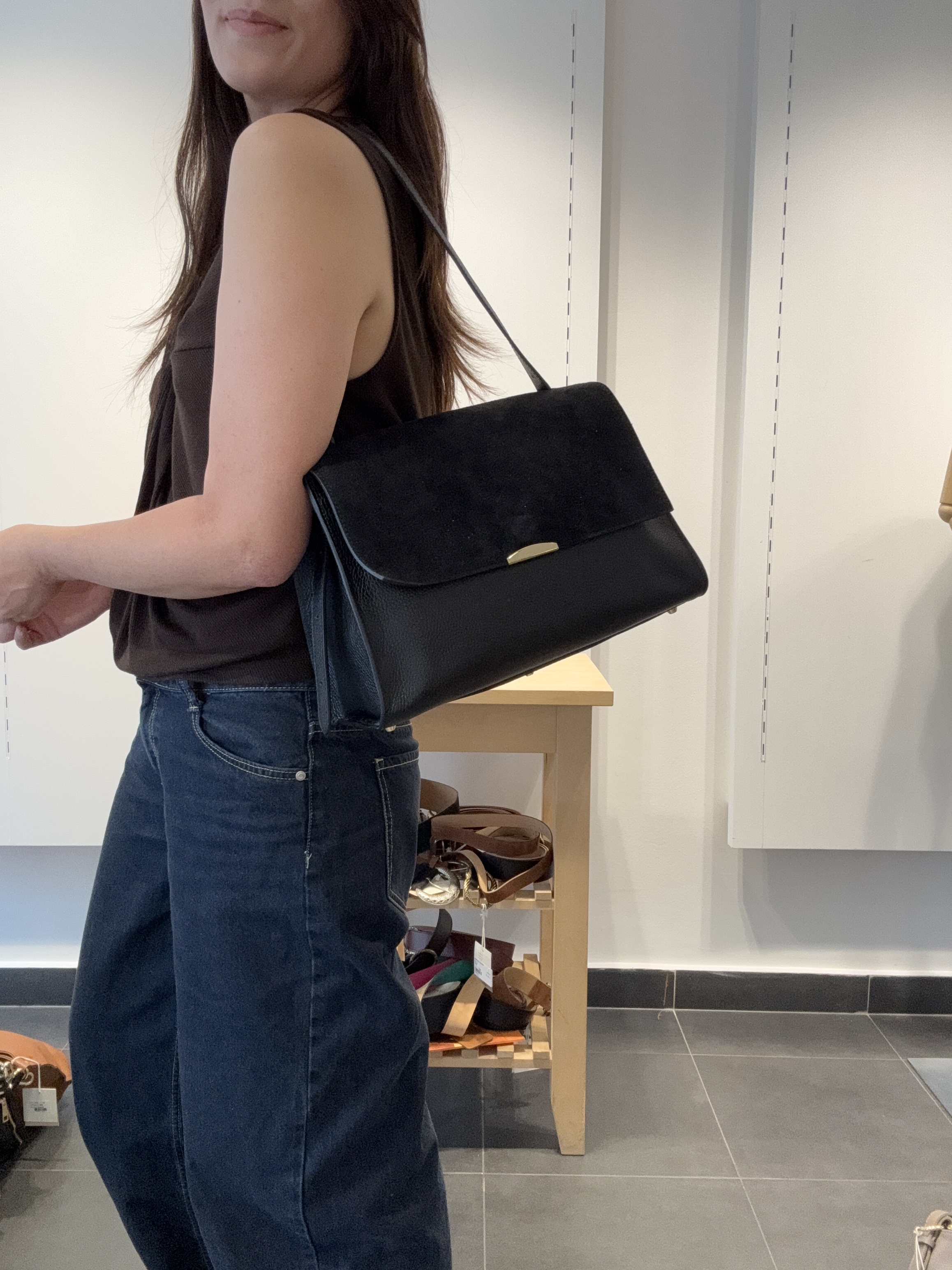 Cherry Paris Leather ANDRÉA SUÈDE 4239 - Black 黑色