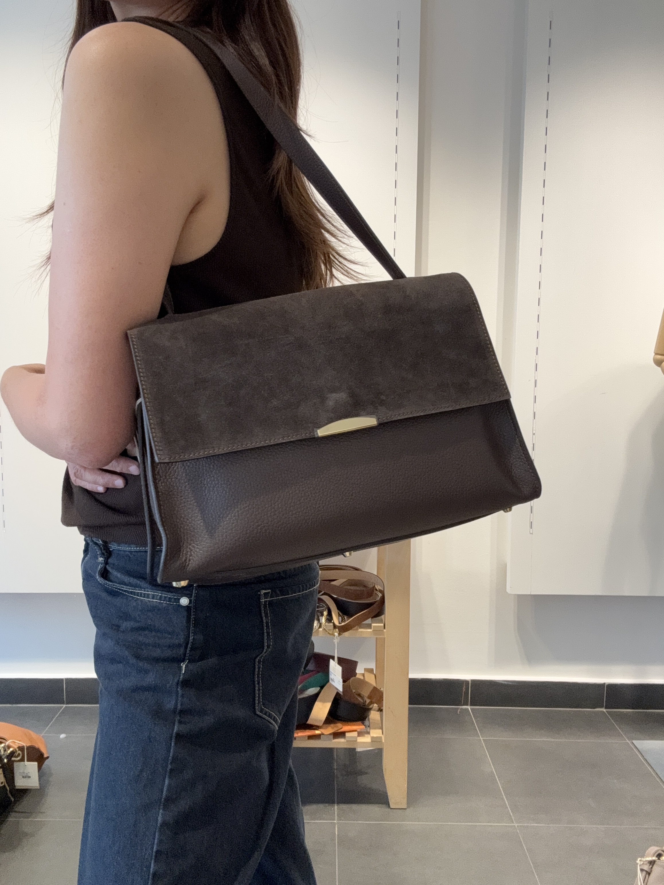 Cherry Paris Leather ANDRÉA SUÈDE 4239 - Chocolate 朱古力