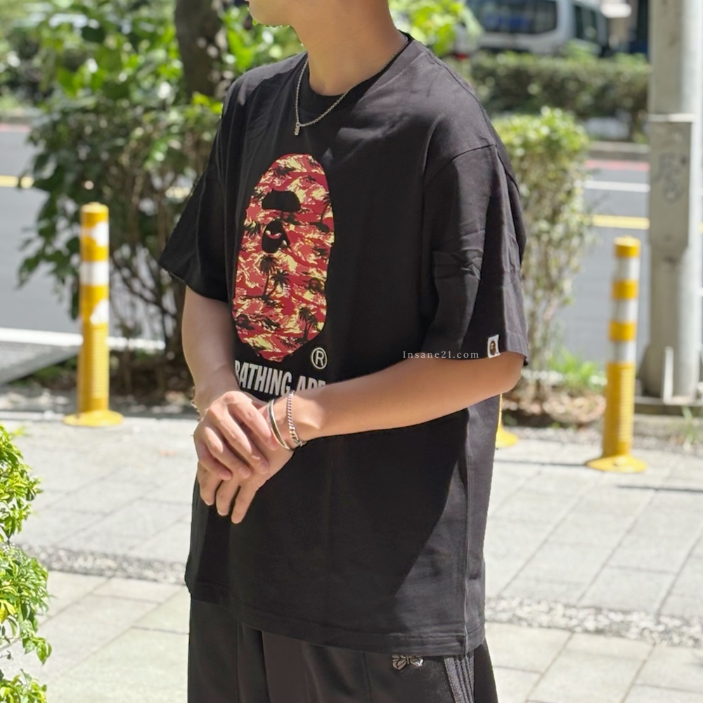 A BATHING APE 紅椰子樹 迷彩猿人 胸前LOGO 短袖