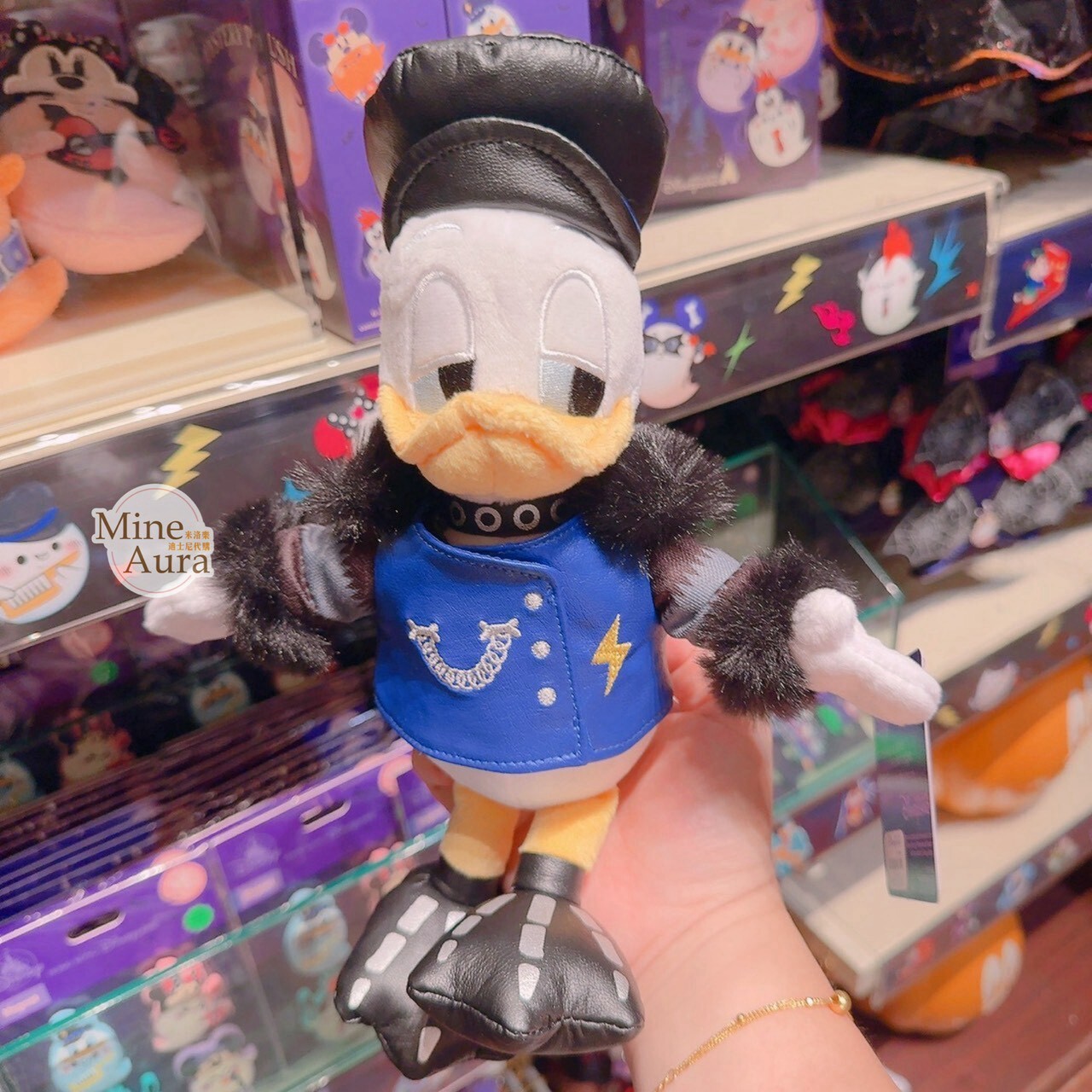 2026 萬聖節限定 米奇 Mickey 與好友們 鬼馬搖滾樂隊系列 唐老鴨 Donald 絨毛 娃娃 玩偶 -香港迪士尼樂園