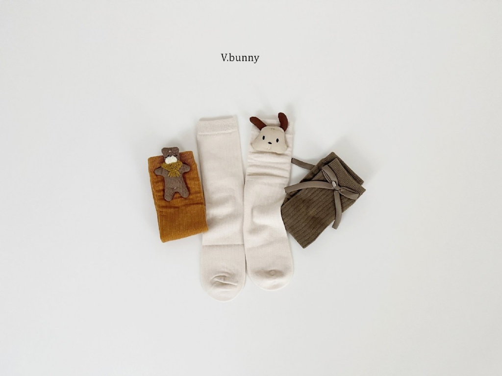 正韓秋Vbunny 立體狗狗襪(三入)