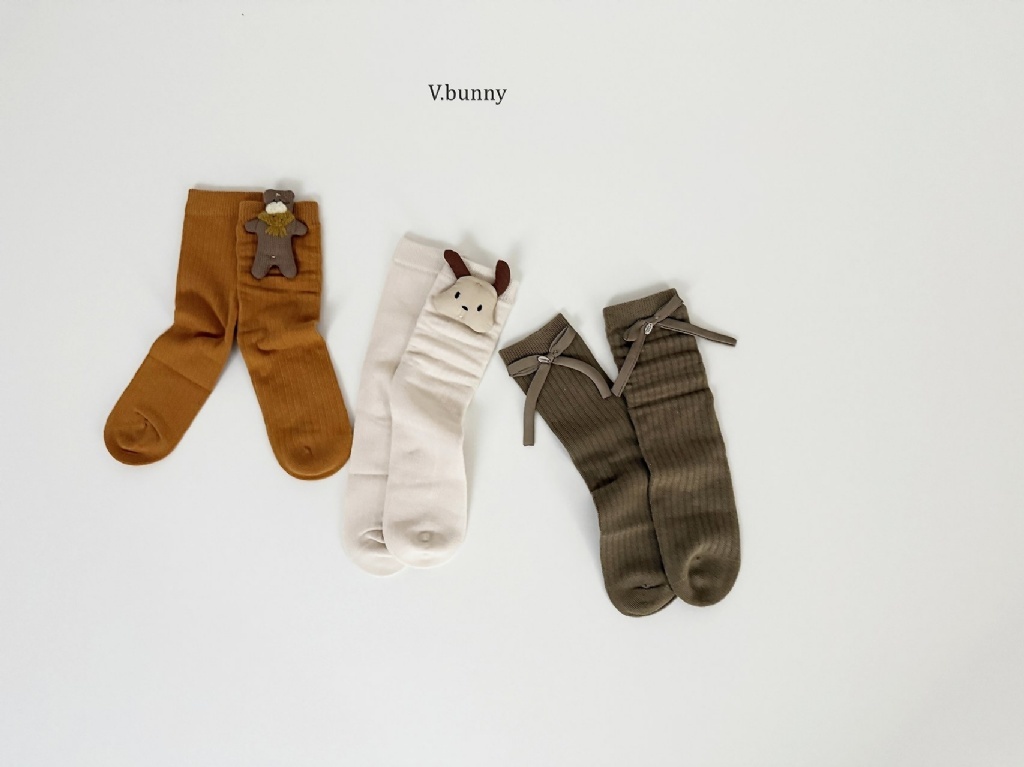 正韓秋Vbunny 立體狗狗襪(三入)