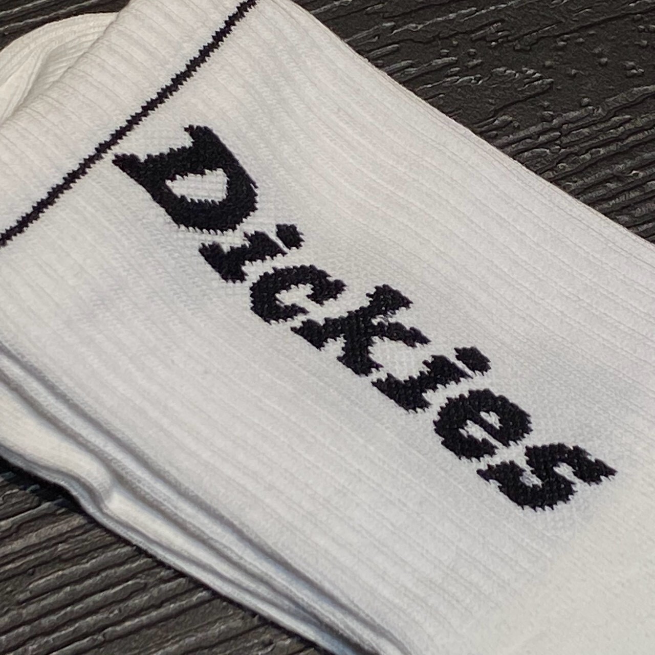 Dickies 經典刺繡標誌長襪 三入組 D243UK193