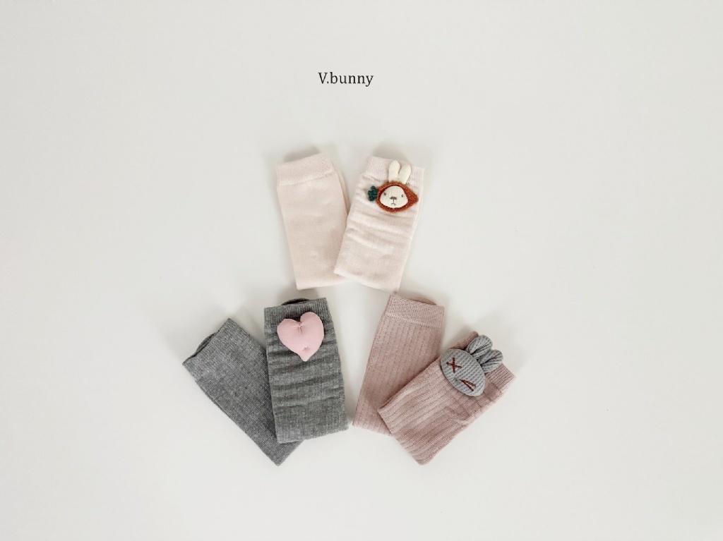 正韓秋Vbunny 立體愛心兔子襪(三入)