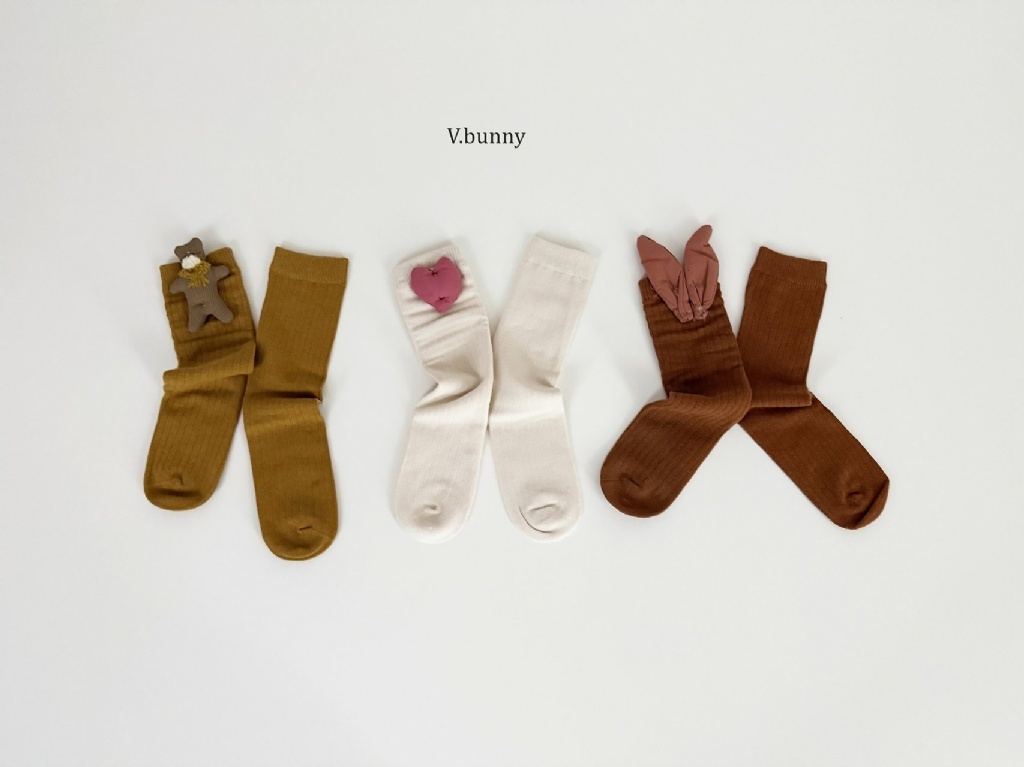正韓秋Vbunny 立體小熊愛心襪(三入)