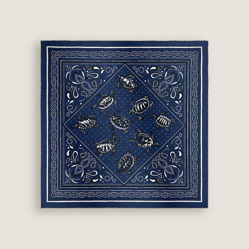 HERMES Les Tortues bandana 55 Marine/Noir/Blanc