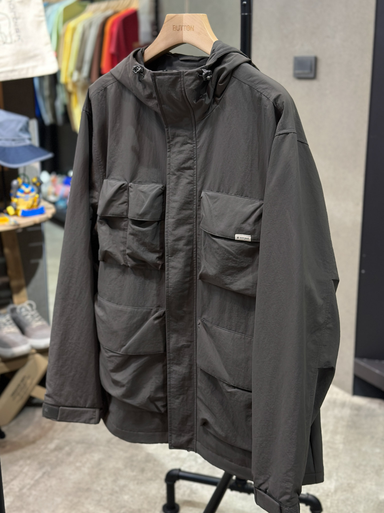 Snow Peak Cample Utility Windbreaker 多口袋防風外套 S25SMCWB10