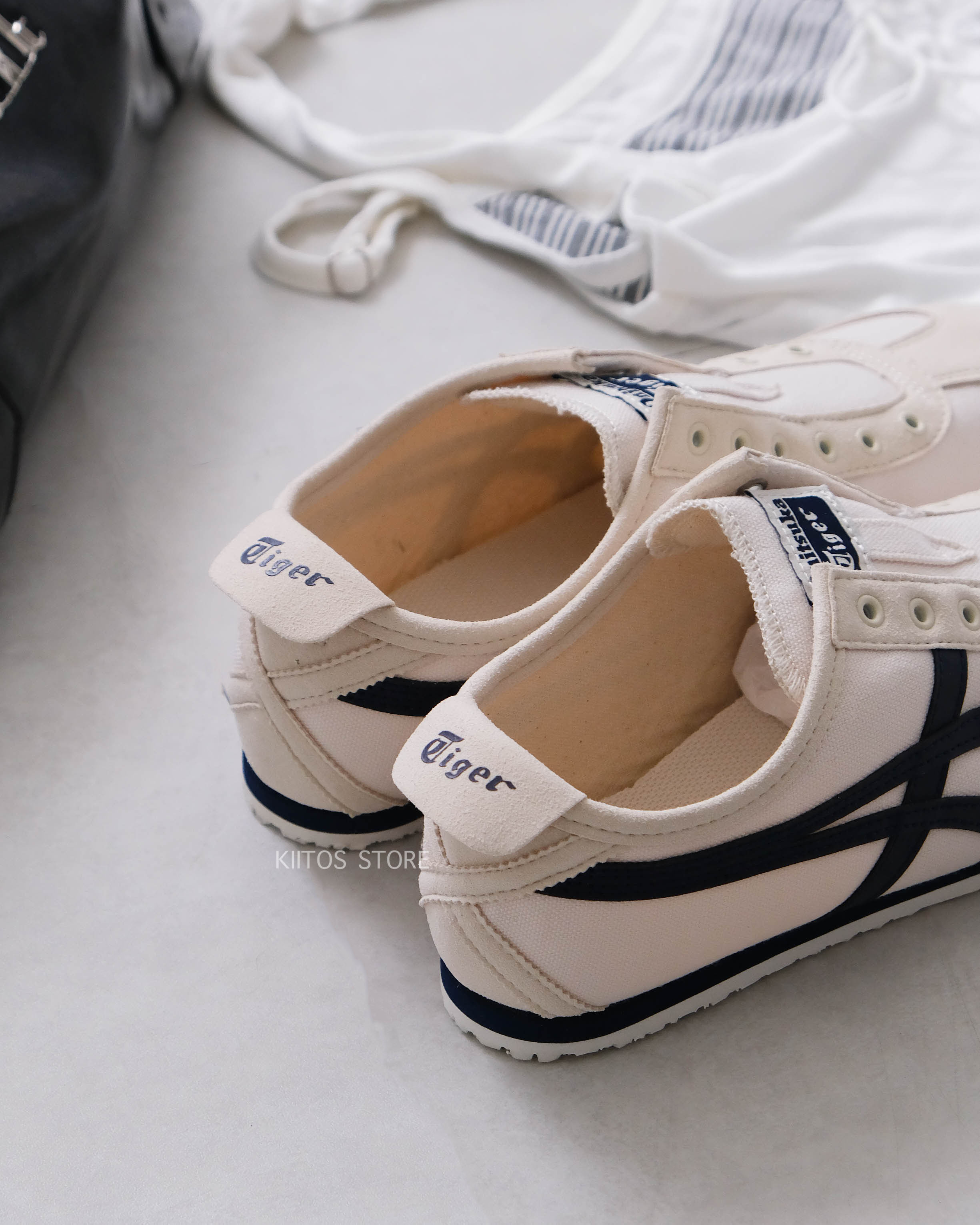 【預購】Onitsuka Tiger Tokuten 鬼塚虎 懶人鞋 帆布鞋 無鞋帶 米白 1183A360-205