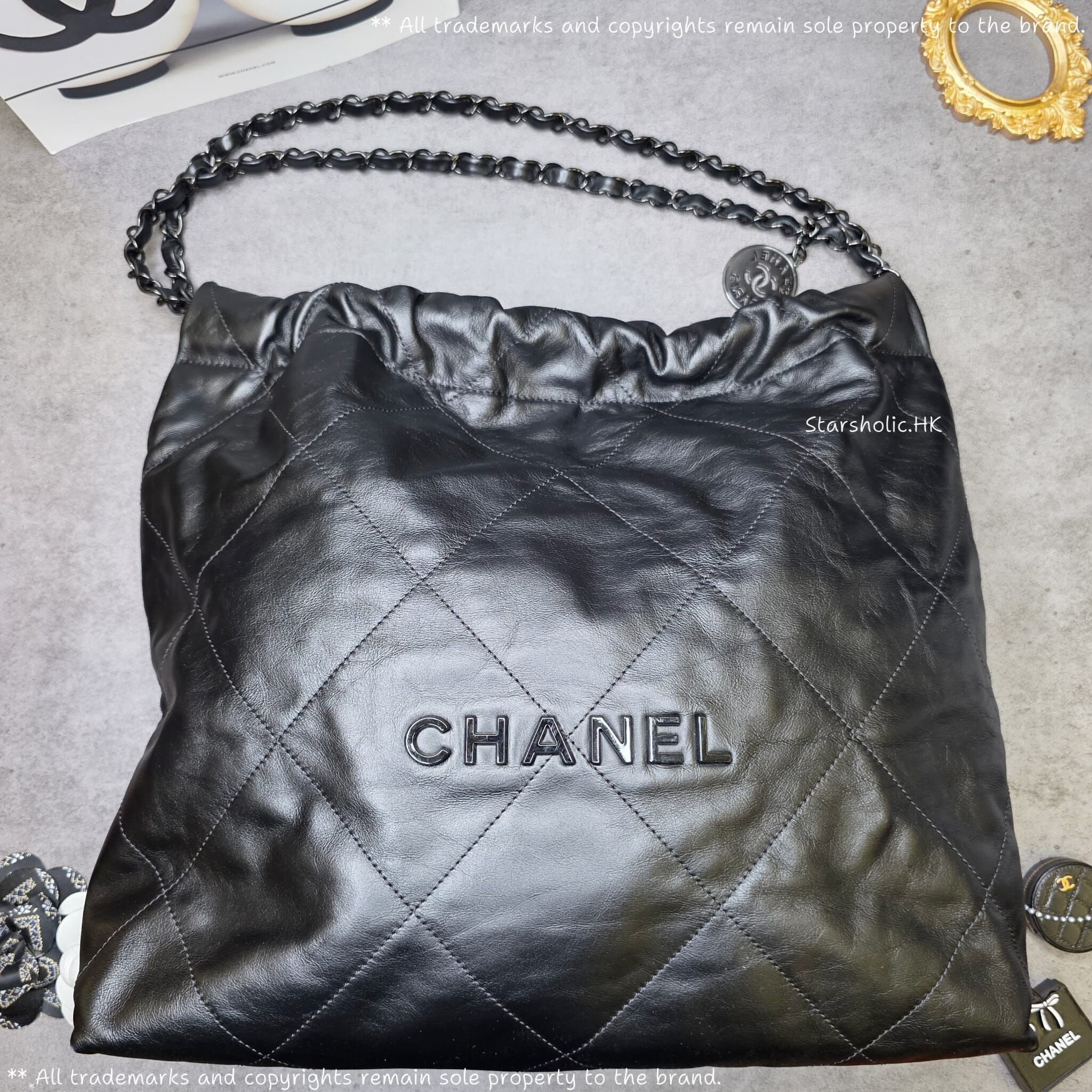 CHANEL 22 Bag Medium Size *So Black*
