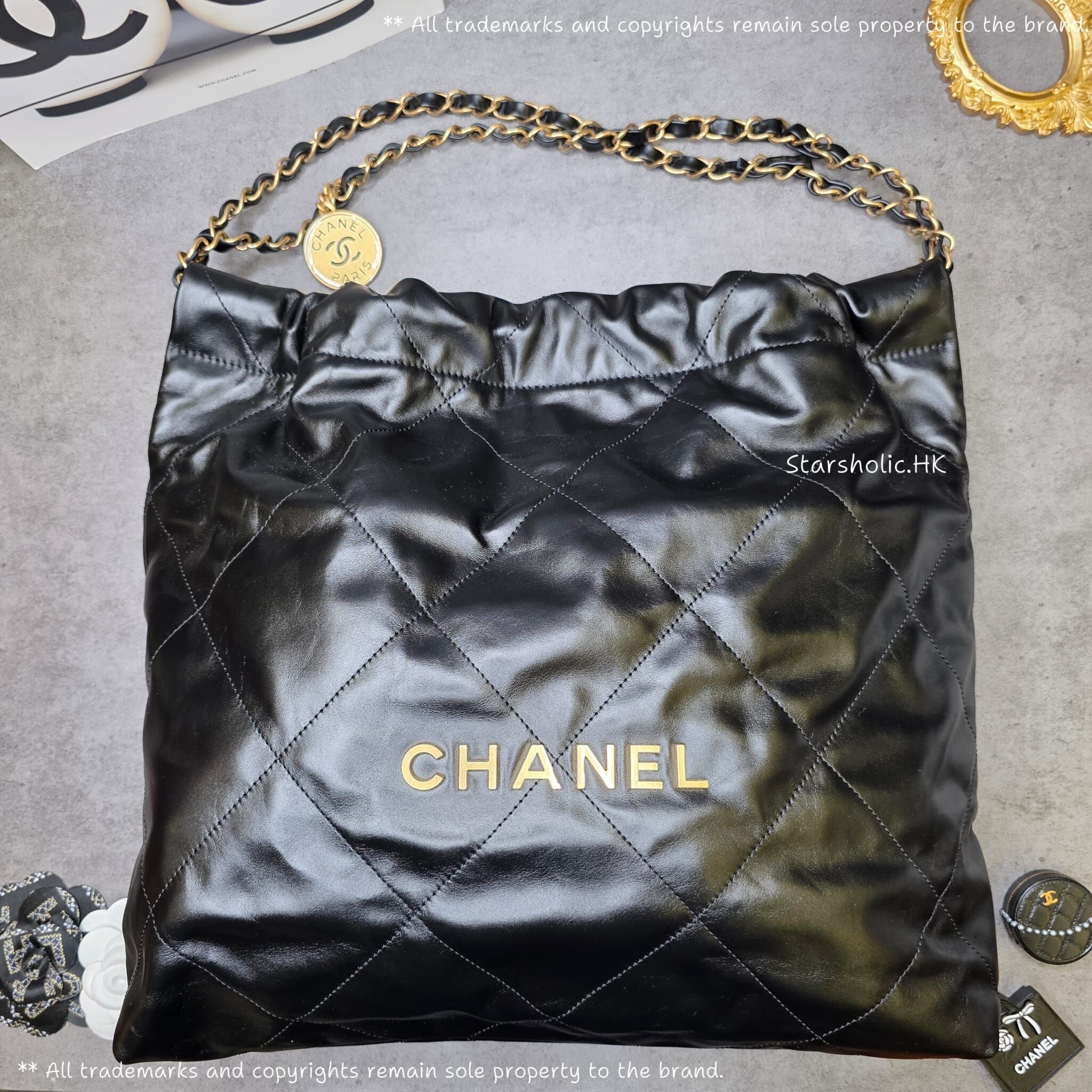 CHANEL 22 Bag Medium Size