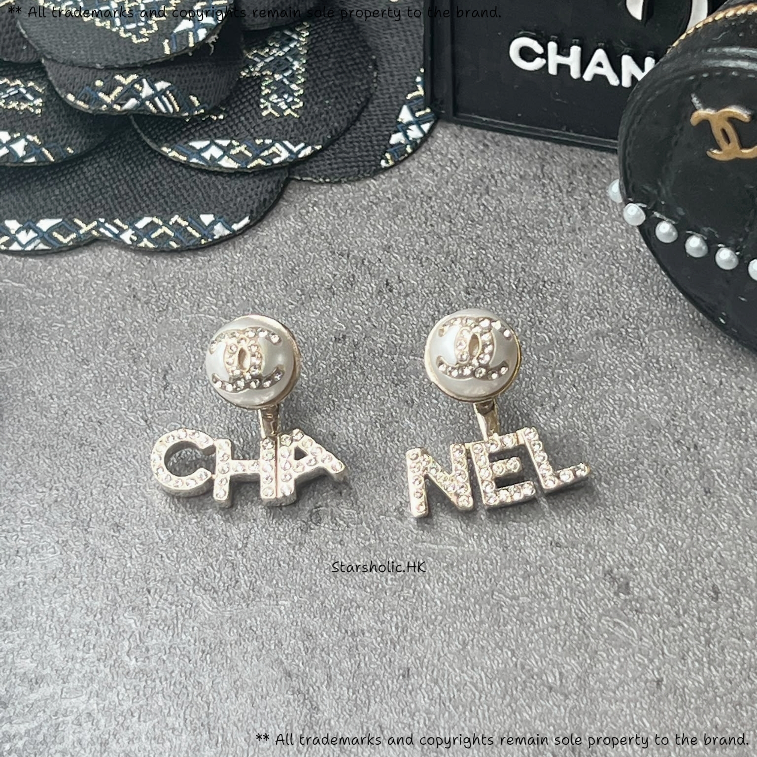 CHANEL 珍珠拼閃石文字兩用 Earrings