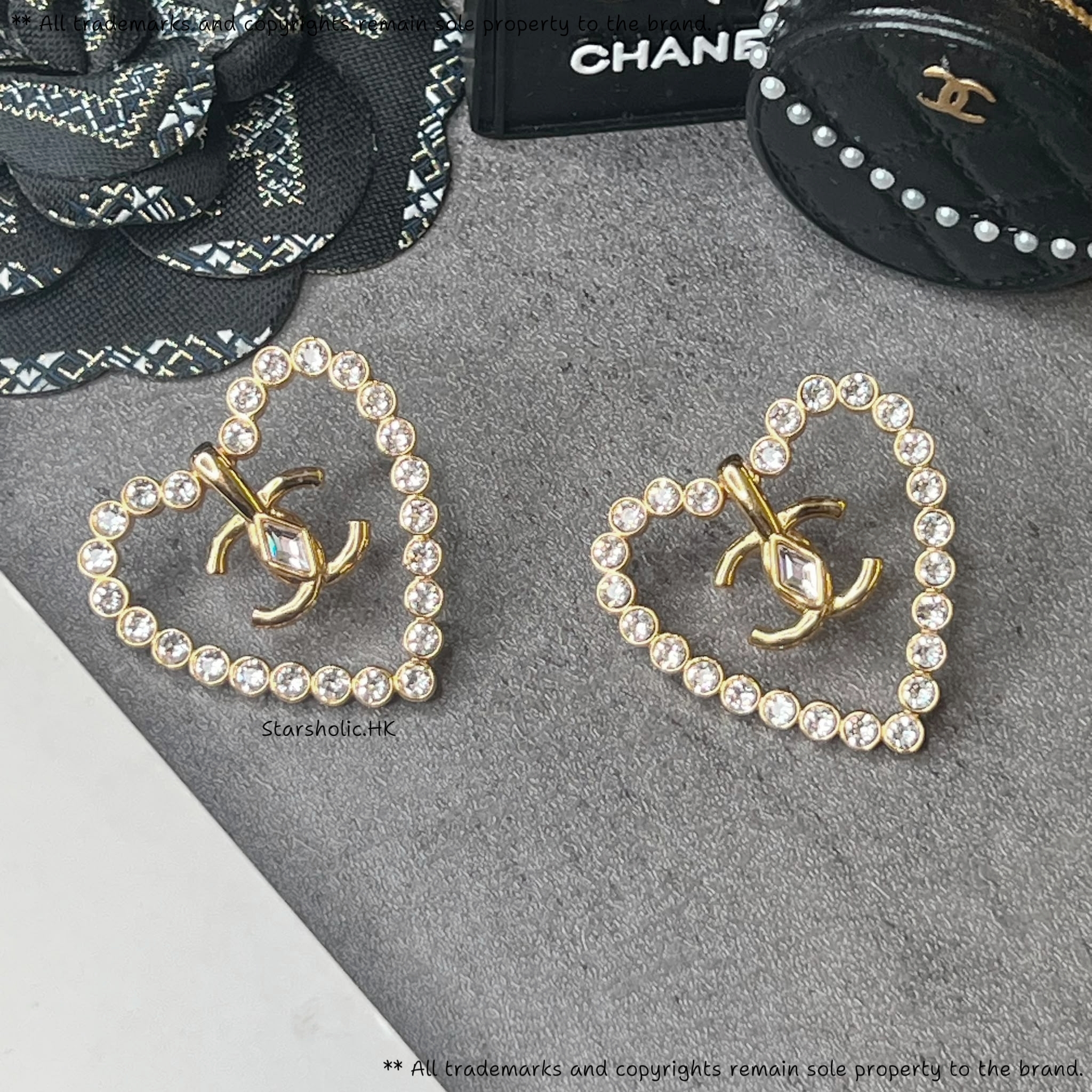 CHANEL 大心心閃石 CC Logo Earrings