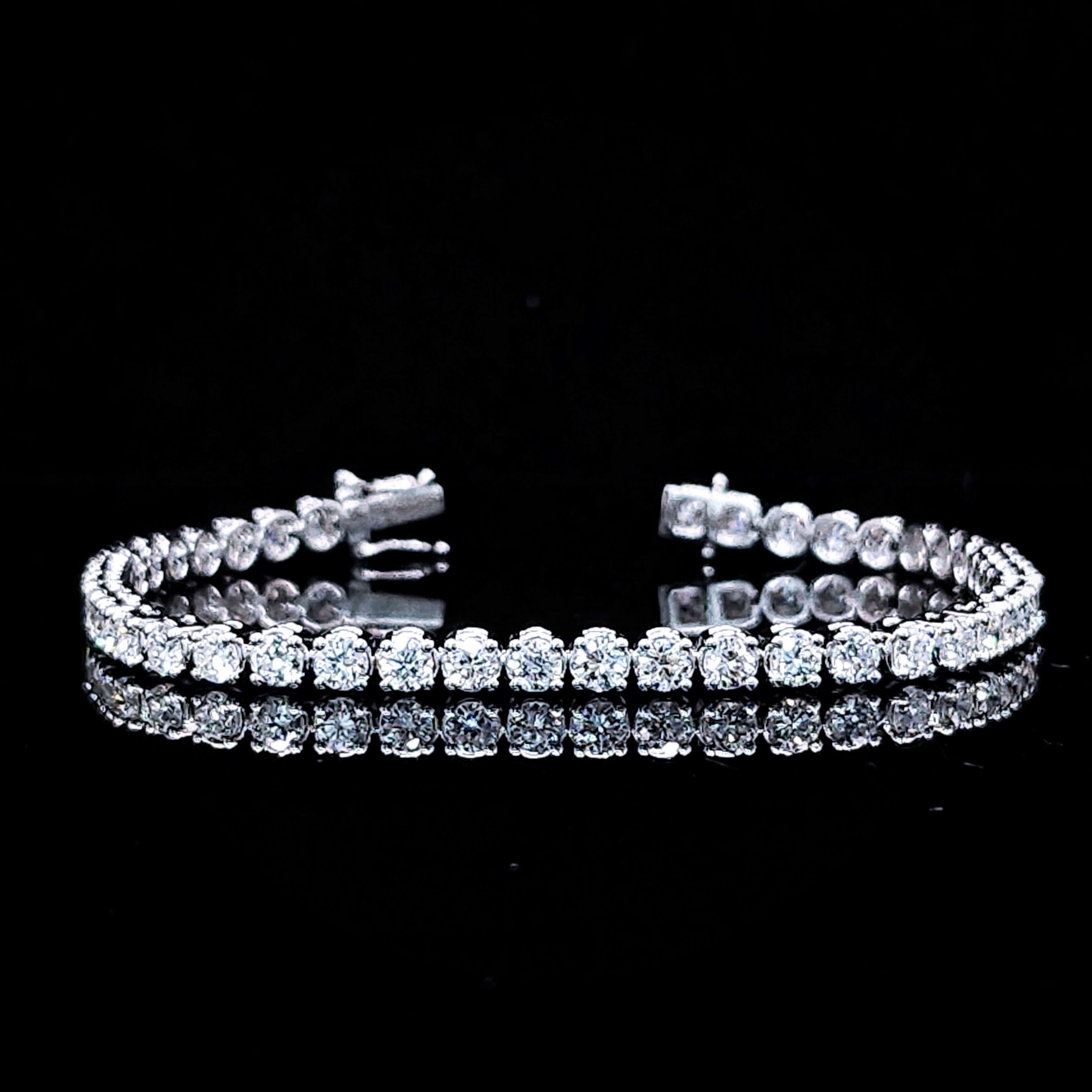 18K White Gold 4.48ct Diamond Bracelet