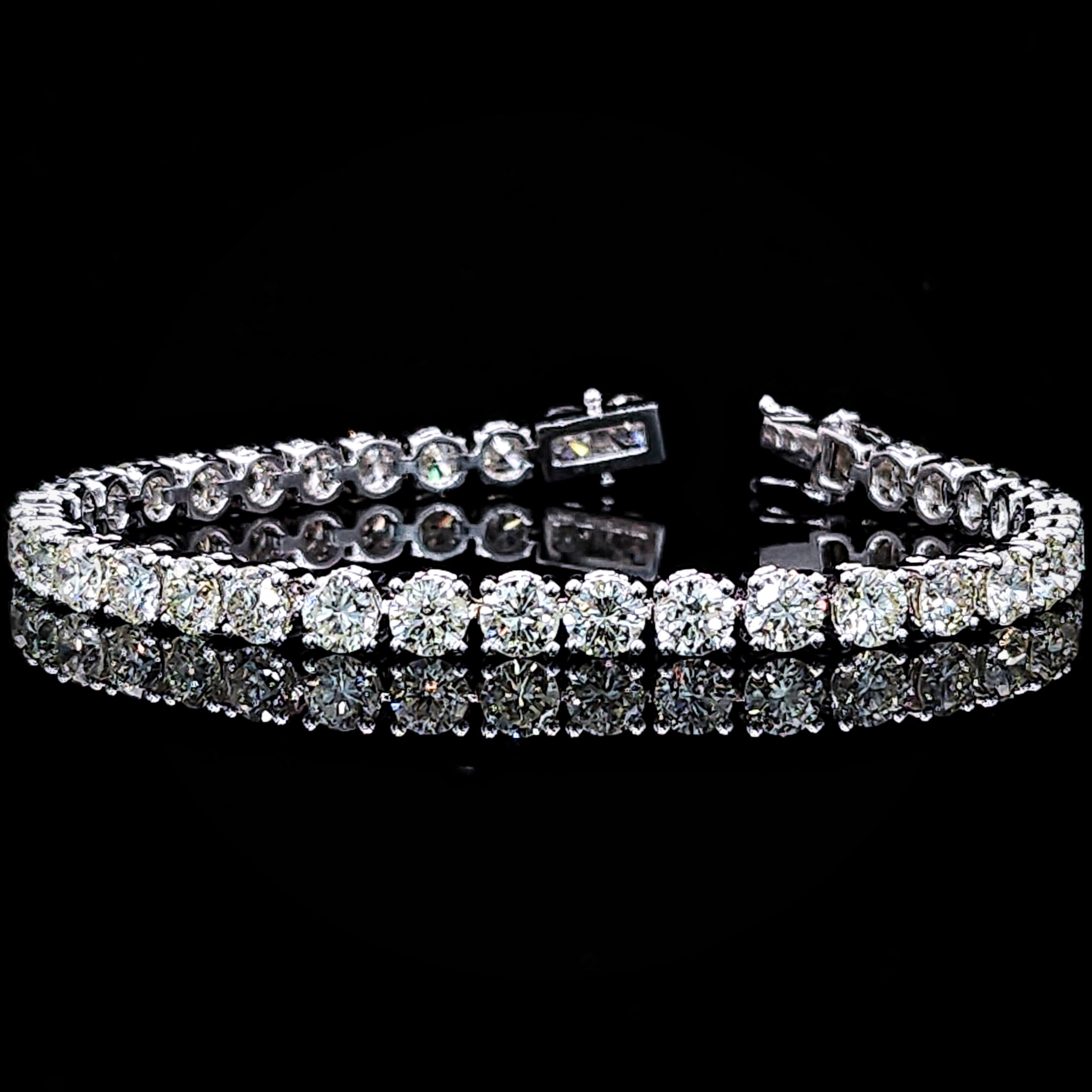 18K White Gold 11.88ct Diamond Tennis Bracelet