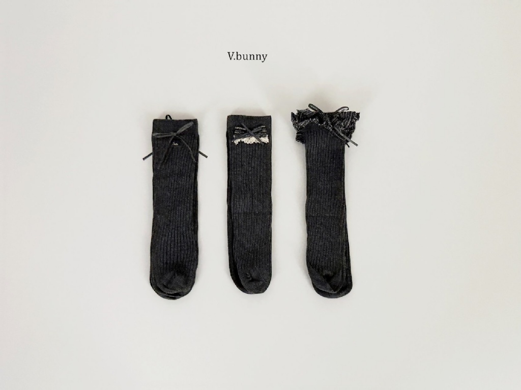 正韓秋Vbunny 灰黑色系蕾絲襪(三入)