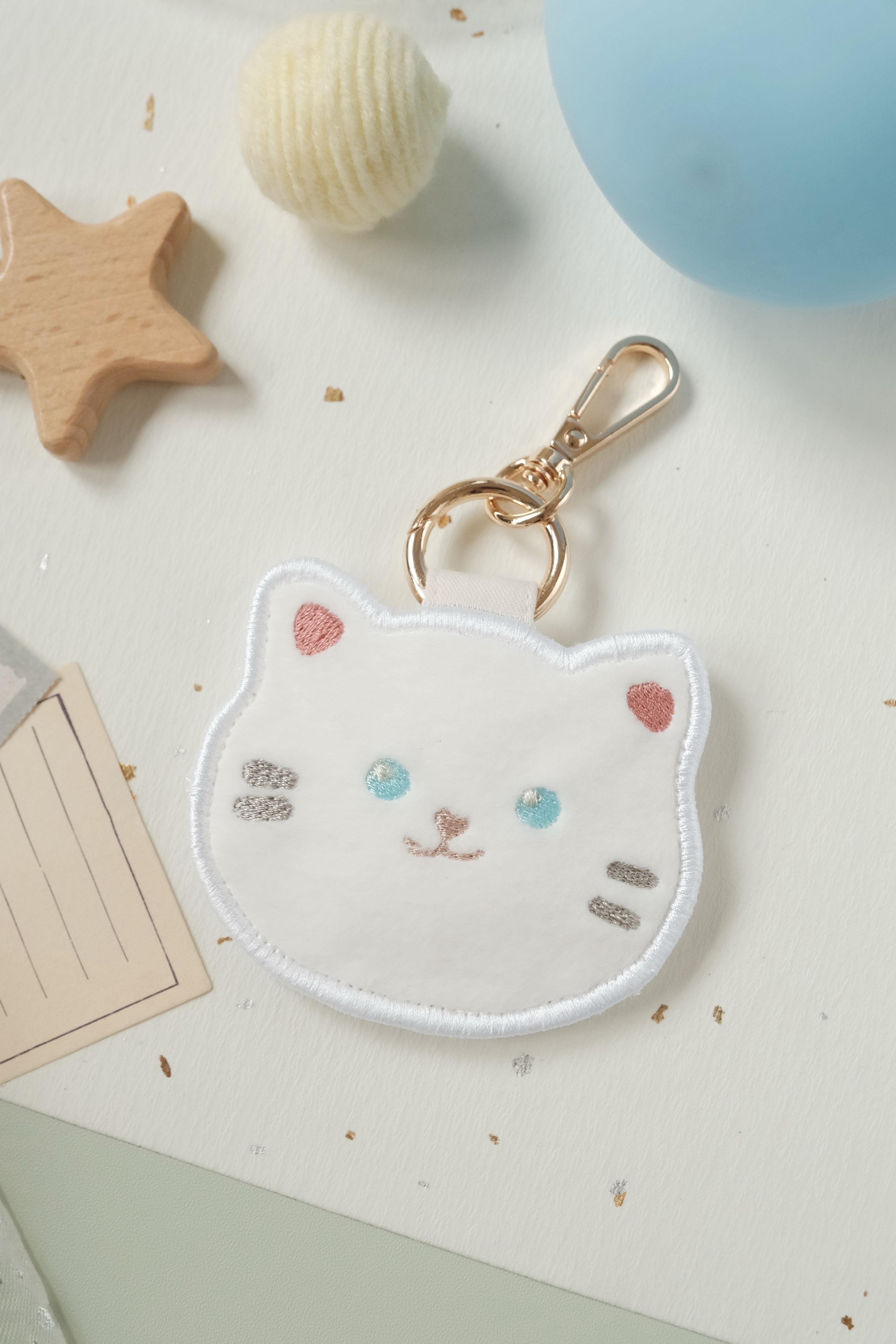 Hi Y.P store-刺繡鑰匙圈-獨家設計-白貓