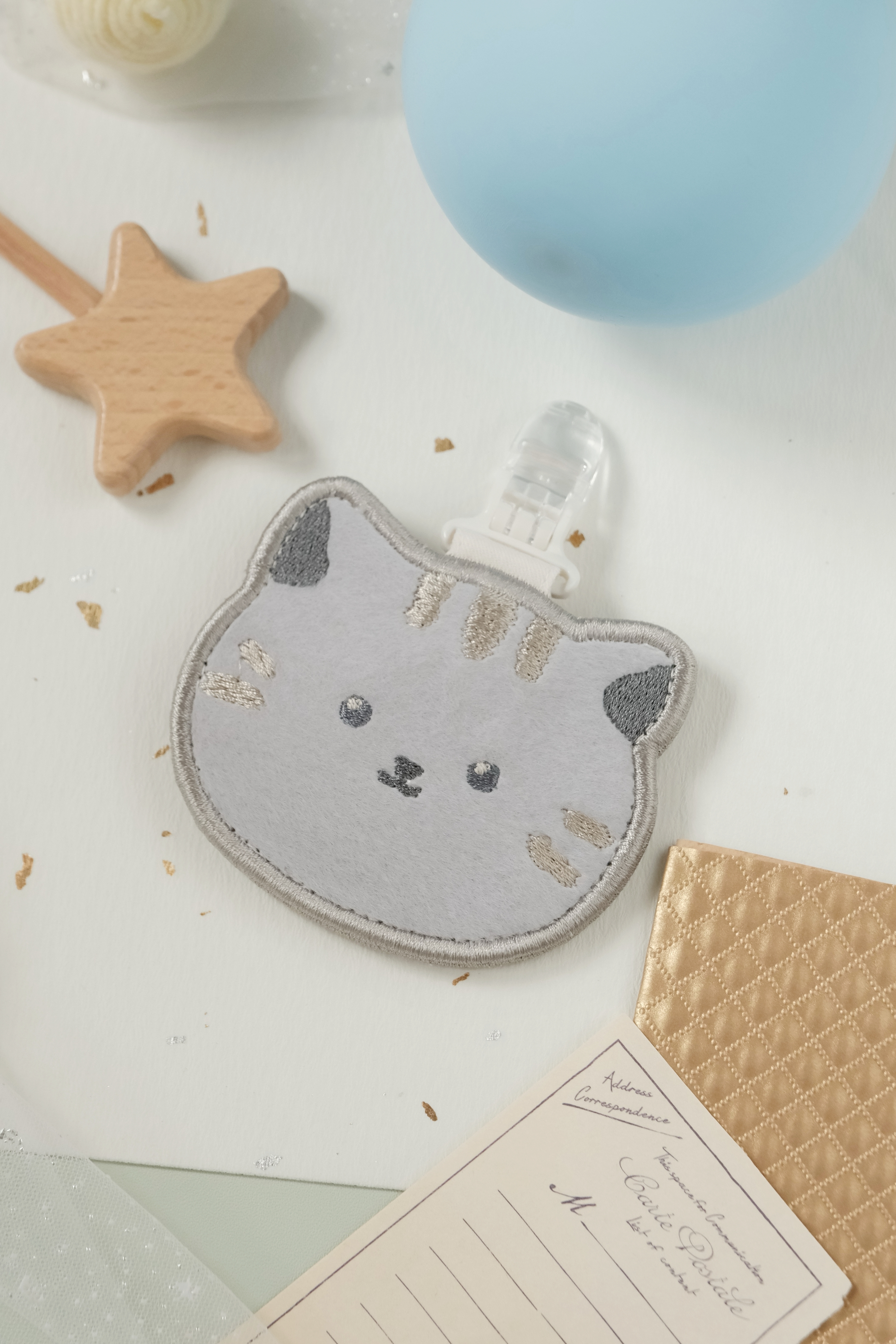 Hi Y.P store-刺繡平安符袋-獨家設計-灰貓