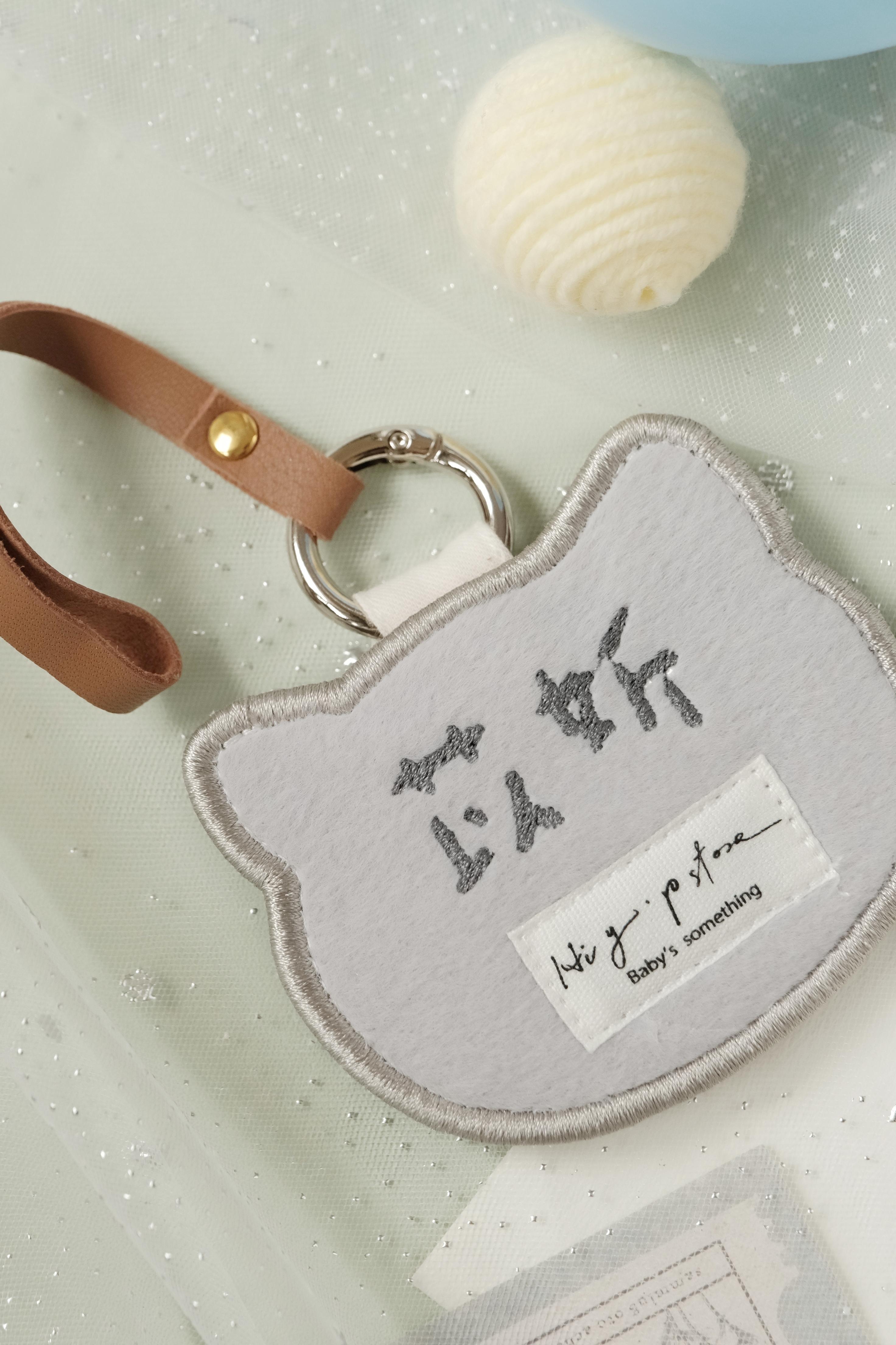 Hi Y.P store-刺繡萬用皮飾-獨家設計-灰貓