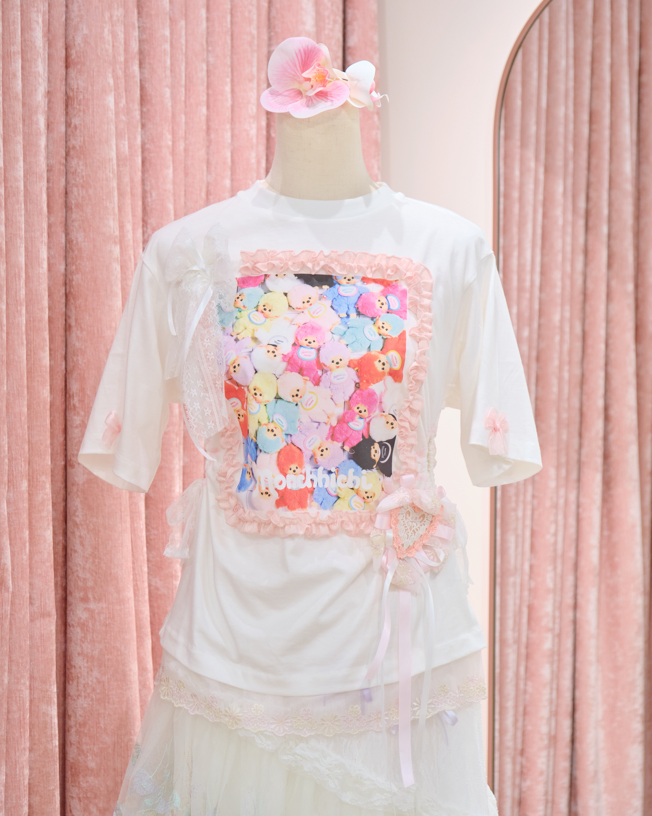13937 Monchhichi Plush Friends Garden Hollow Tee