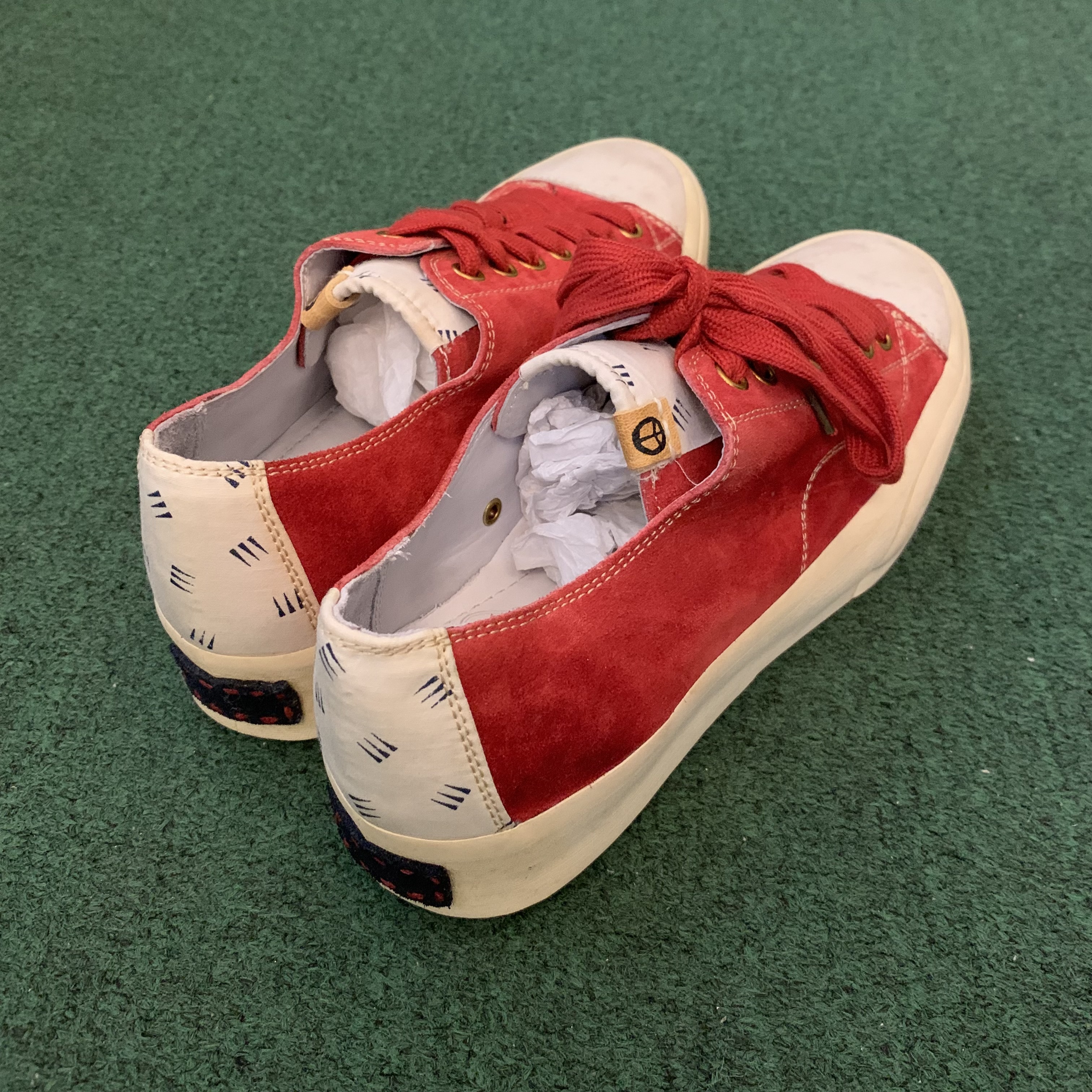 HB SHOP DISPLAY SALE: VISVIM SKAGWAY LO *NO SHOES BOX - RED SIZE 8 IN STOCK NOW (現貨發售中)