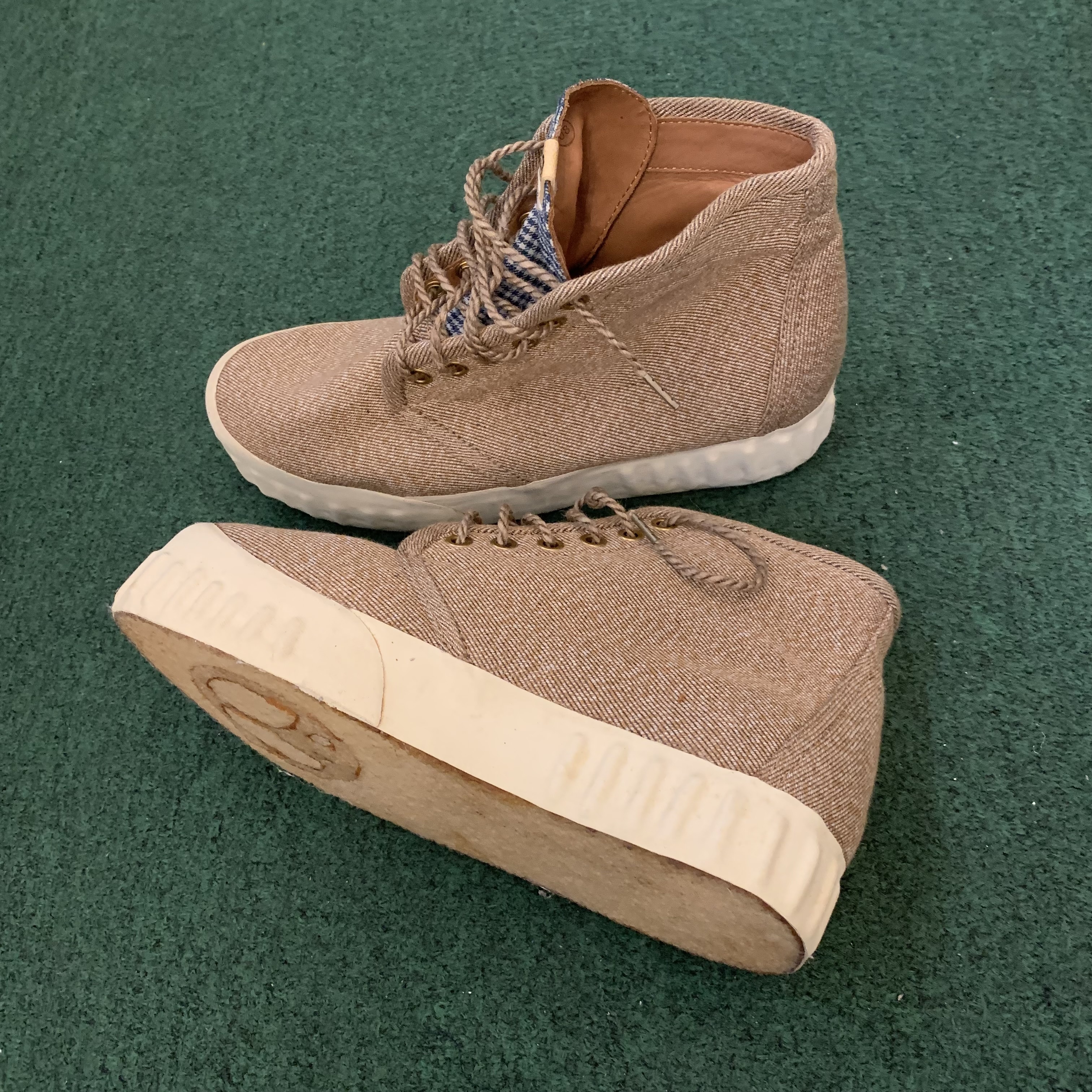 HB SHOP DISPLAY SALE: VISVIM LUDLAM HI-FOLK 2 (PEACE) *NO INSOLES & SHOES BOX - BEIGE SIZE 8 IN STOCK NOW (現貨發售中)