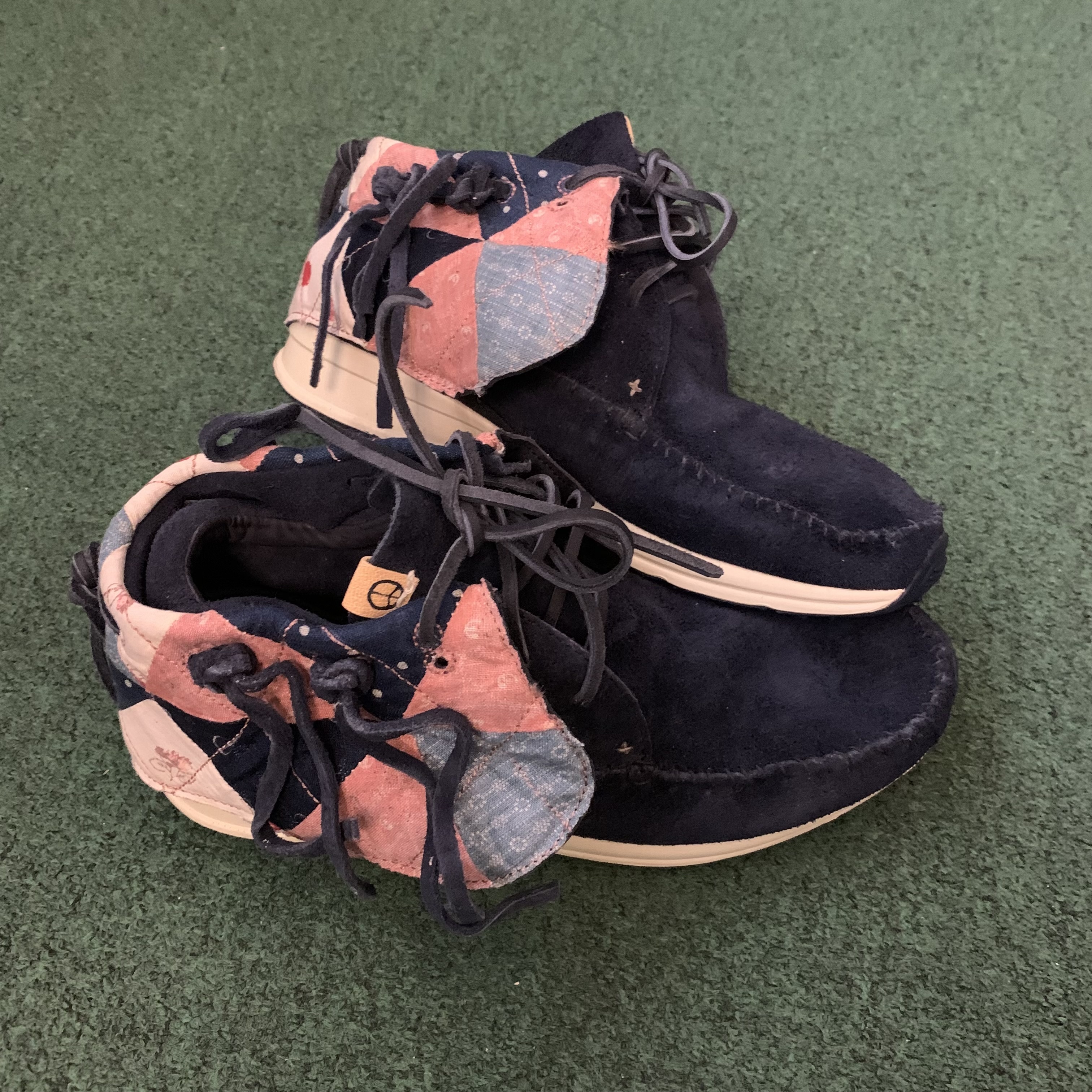 HB SHOP DISPLAY SALE: VISVIM GEO PATCHWORK FBT SHOES *NO SHOES BOX - NAVY SIZE 8 IN STOCK NOW (現貨發售中)