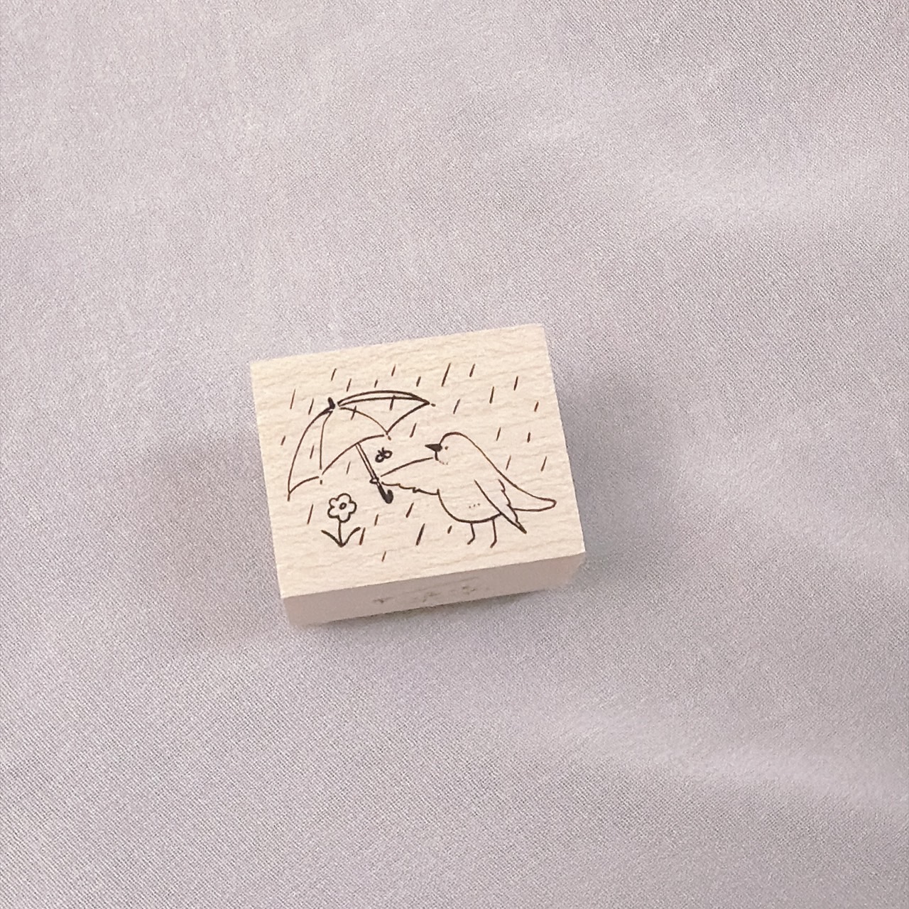 滿地｜為花撐傘的小鳥 印章