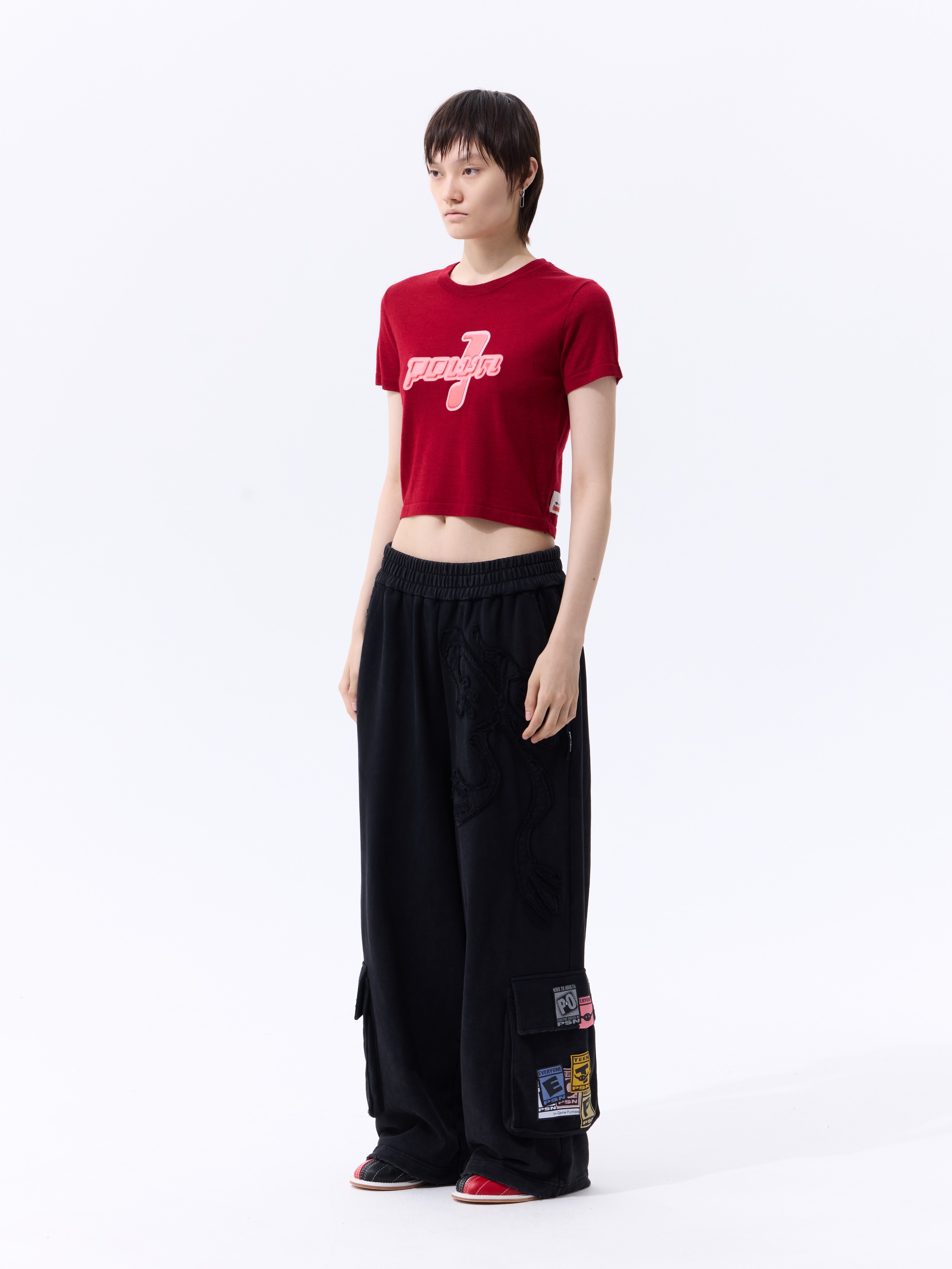PSN/OWN 立體壓印文字 短版針織圓領 短袖 T DEMO 1 KNITTED CROP TOP P/O-SS26-1010