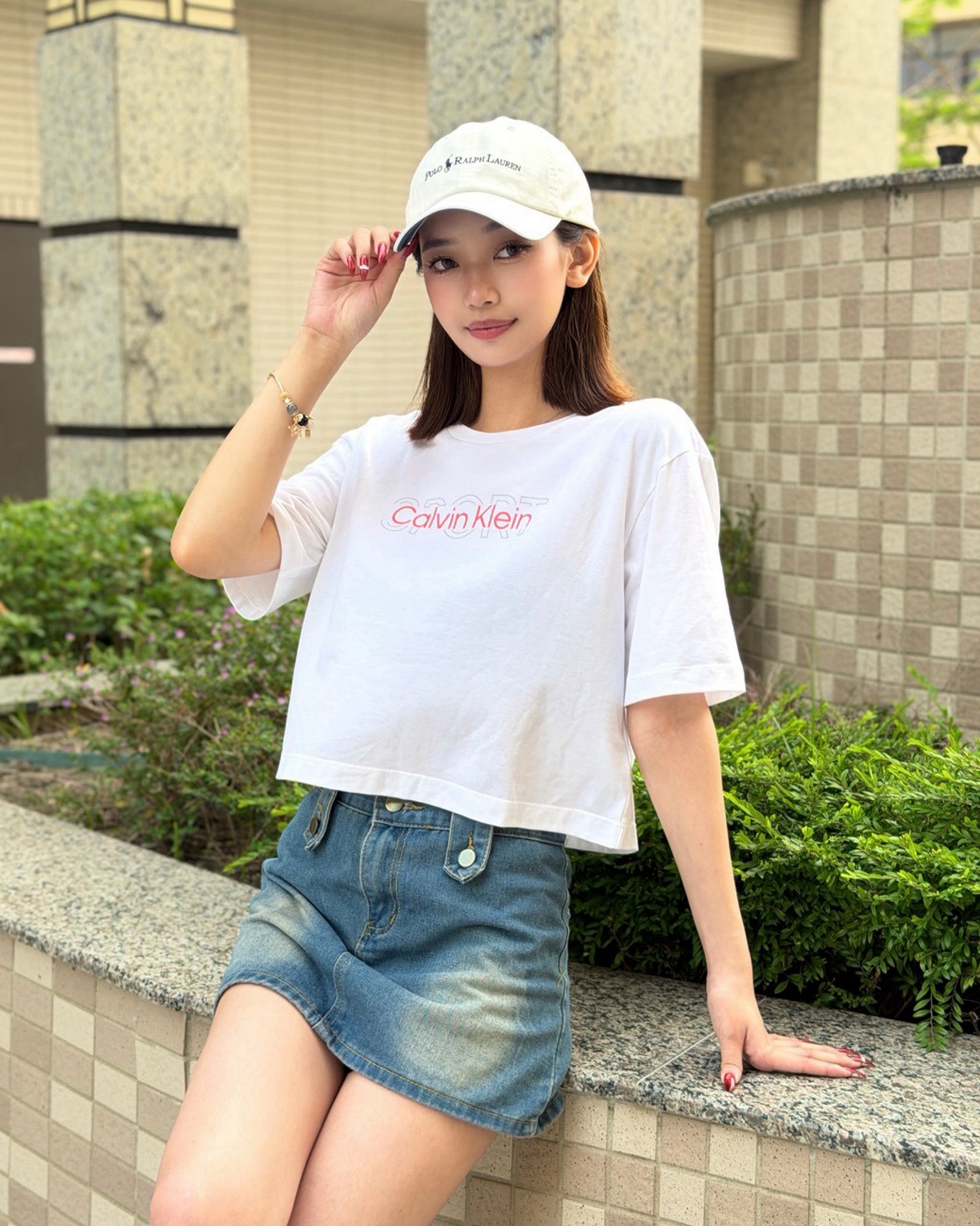 Calvin Klein CK 線條疊字 女款 短版 短袖上衣 短T