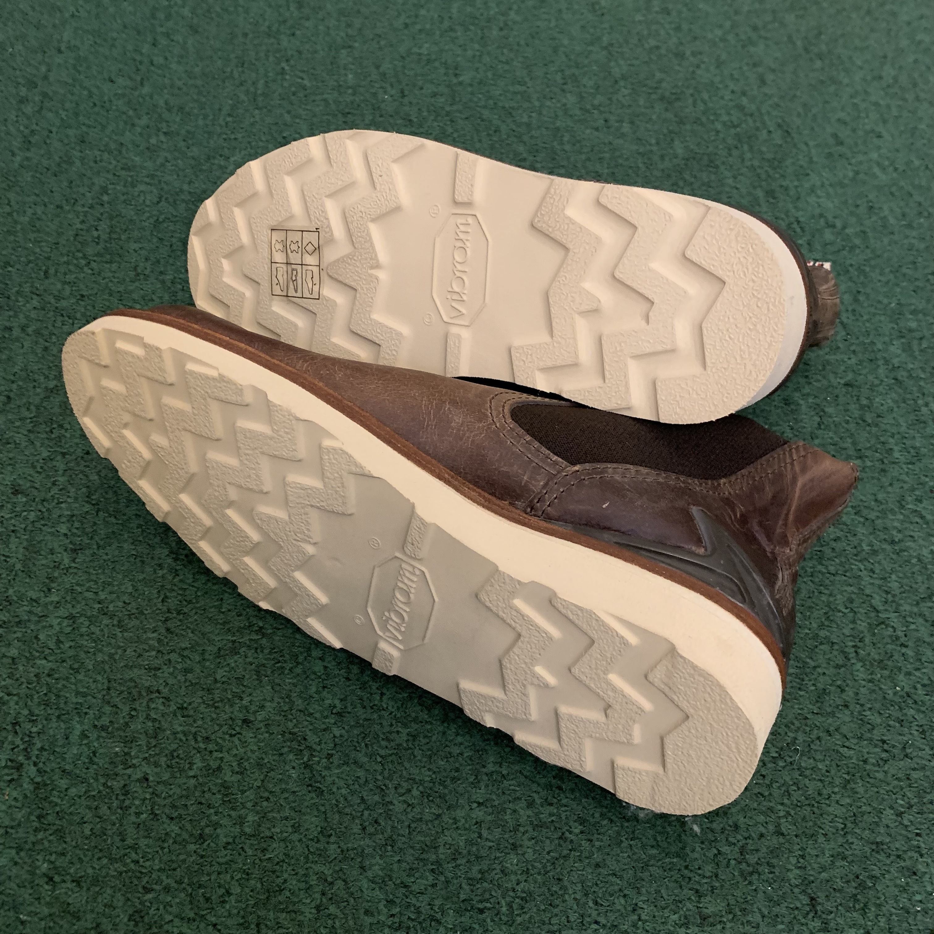 HB SHOP DISPLAY SALE: VISVIM GORNERGRAT MID-FOLK *NO SHOES BOX - DK.BROWN SIZE 8 IN STOCK NOW (現貨發售中)