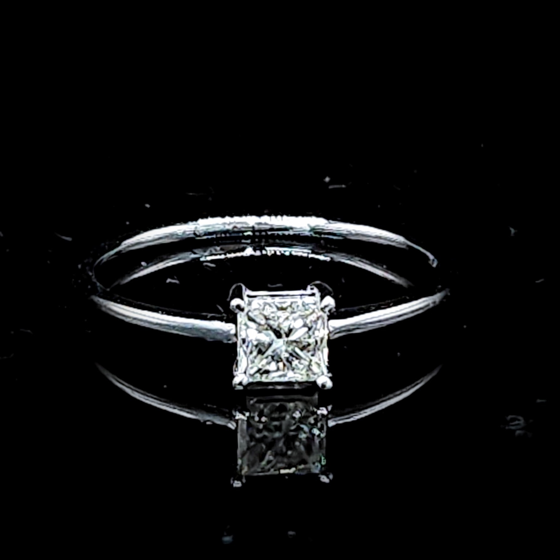 18K White Gold 0.41ct Diamond Ring