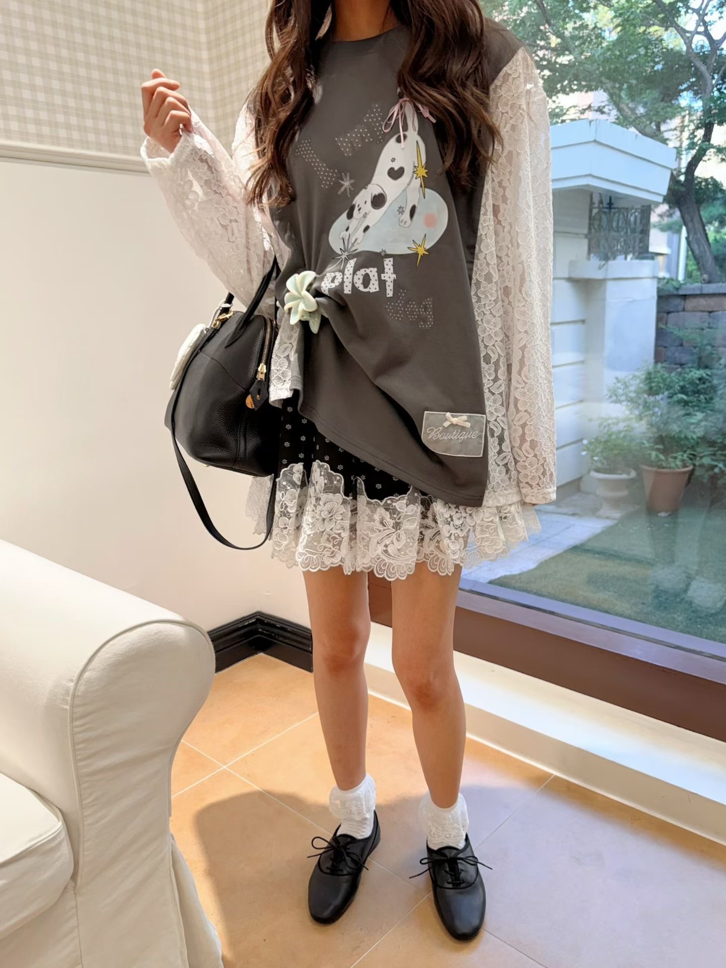 蕾絲袖伸懶腰狗狗T