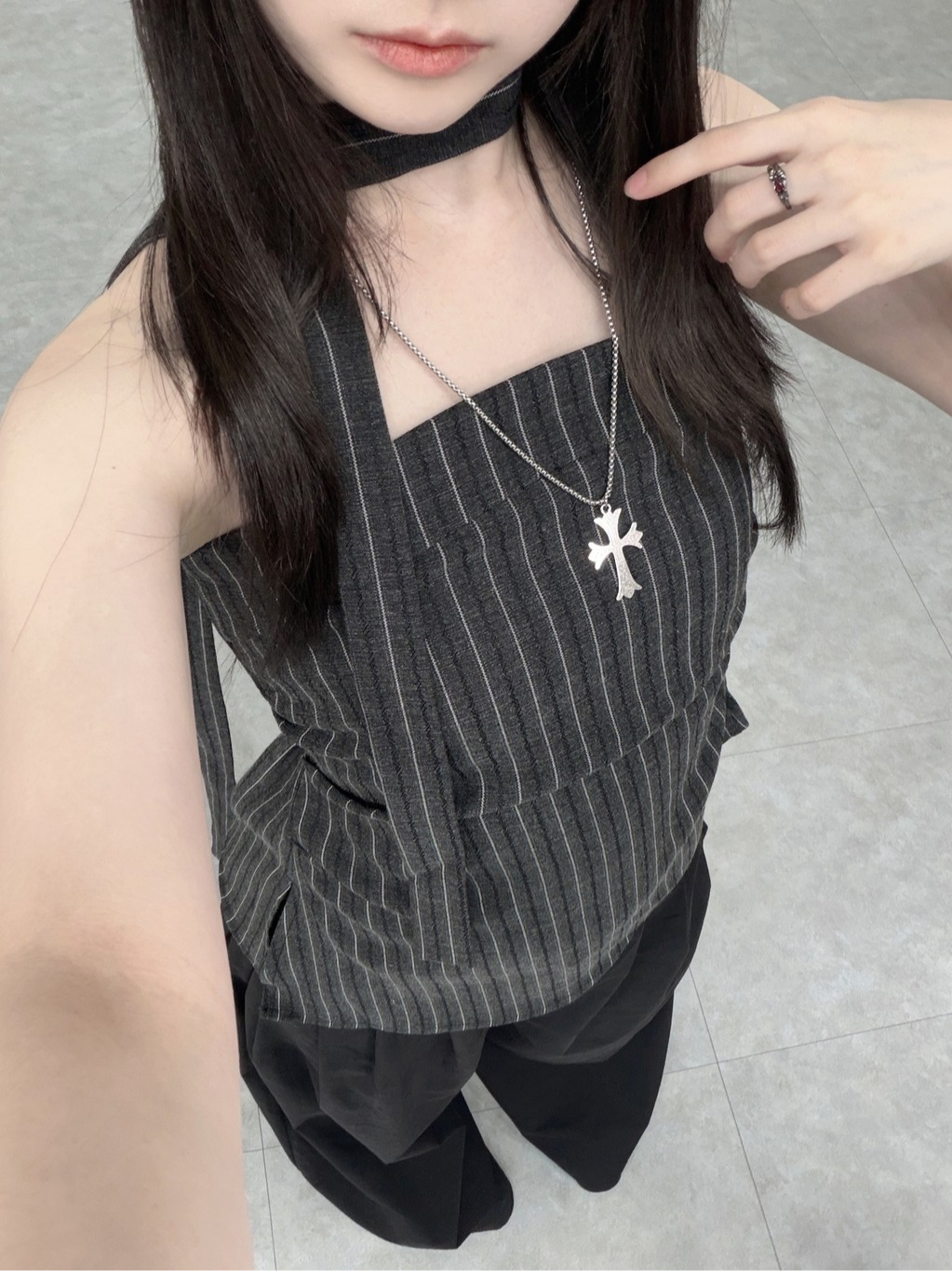 A0375-A12 棉麻直條紋不規則下擺平口上衣 附脖帶