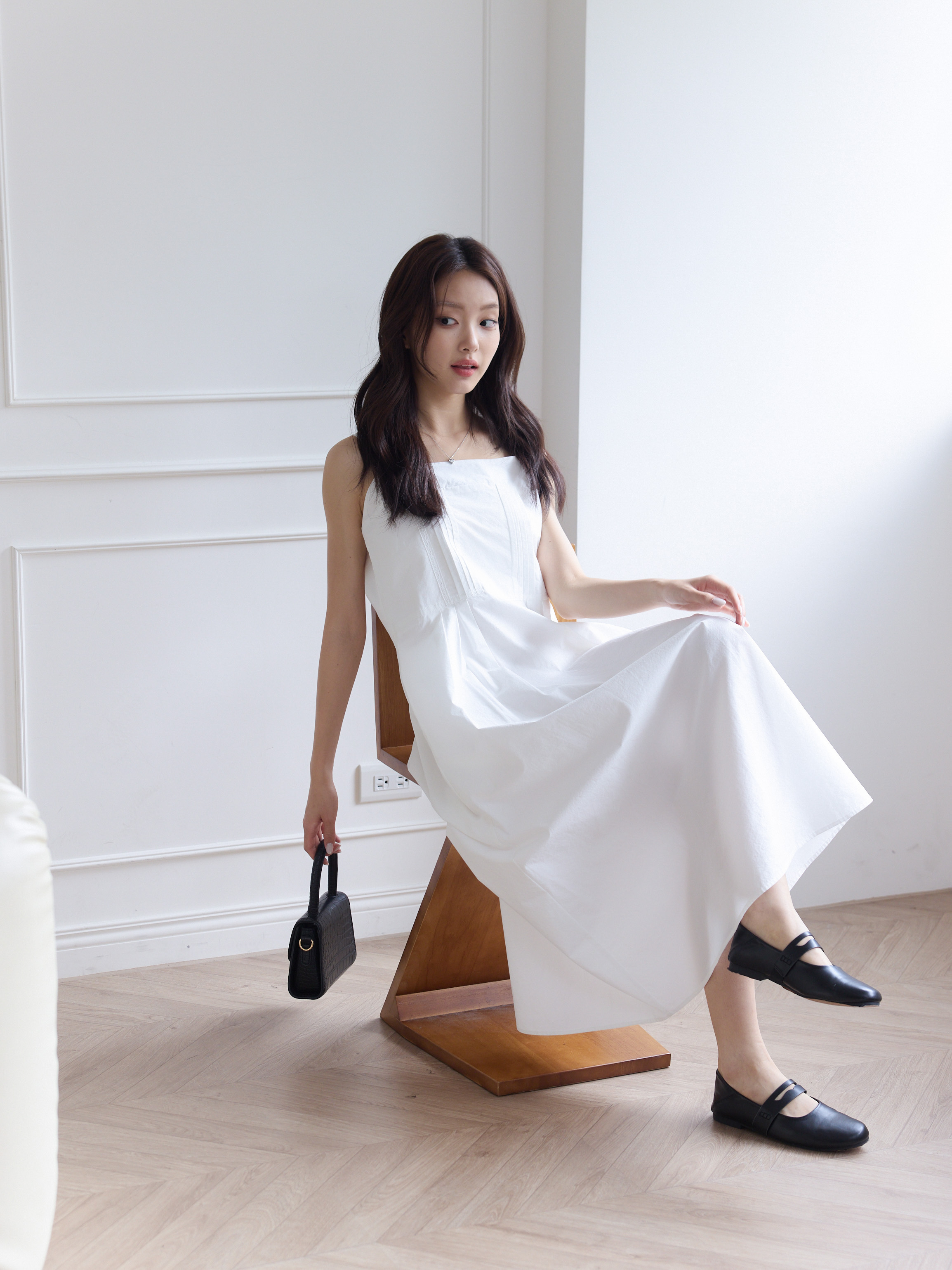 -5kg Effect Figure-Flattering Slimming Spaghetti Strap Dress