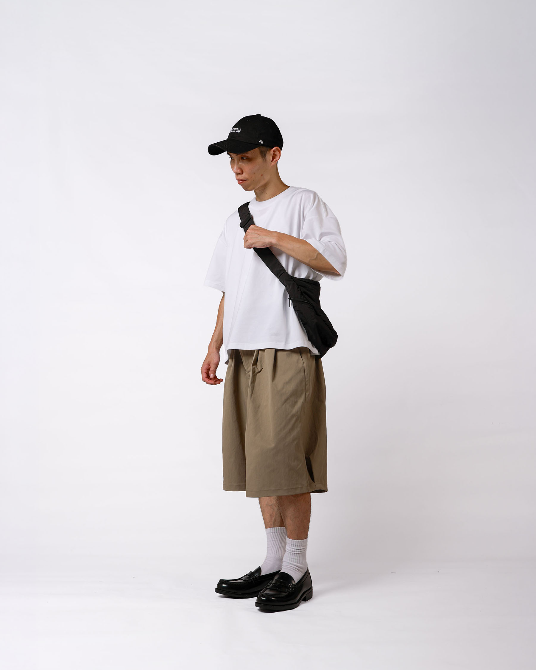 寬鬆過膝短褲 Loose Baggy Shorts SS-023