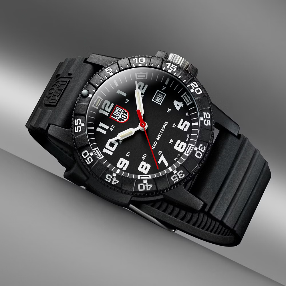 萬年鐘錶 - LUMINOX 雷明時  Leatherback Sea Turtle系列 碳纖維複合錶殼氚氣夜光燈管軍風男錶 1LM-0321 錶徑44MM