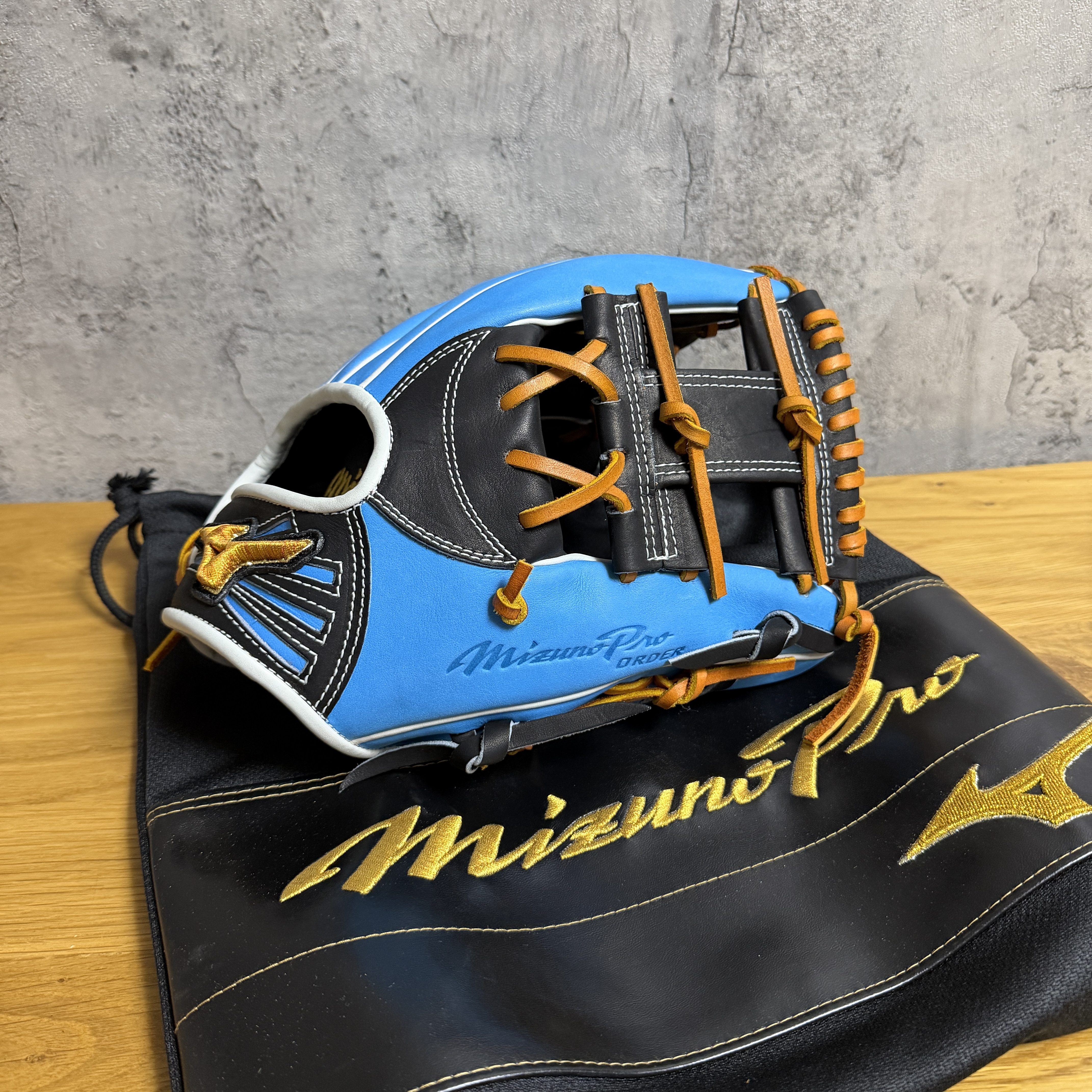 現貨! 約11.7吋 Mizuno Pro 硬式 大內野 長岡秀樹 六孔內建退指 金標 波賀HAGA產 M-M015 瘋牛限定