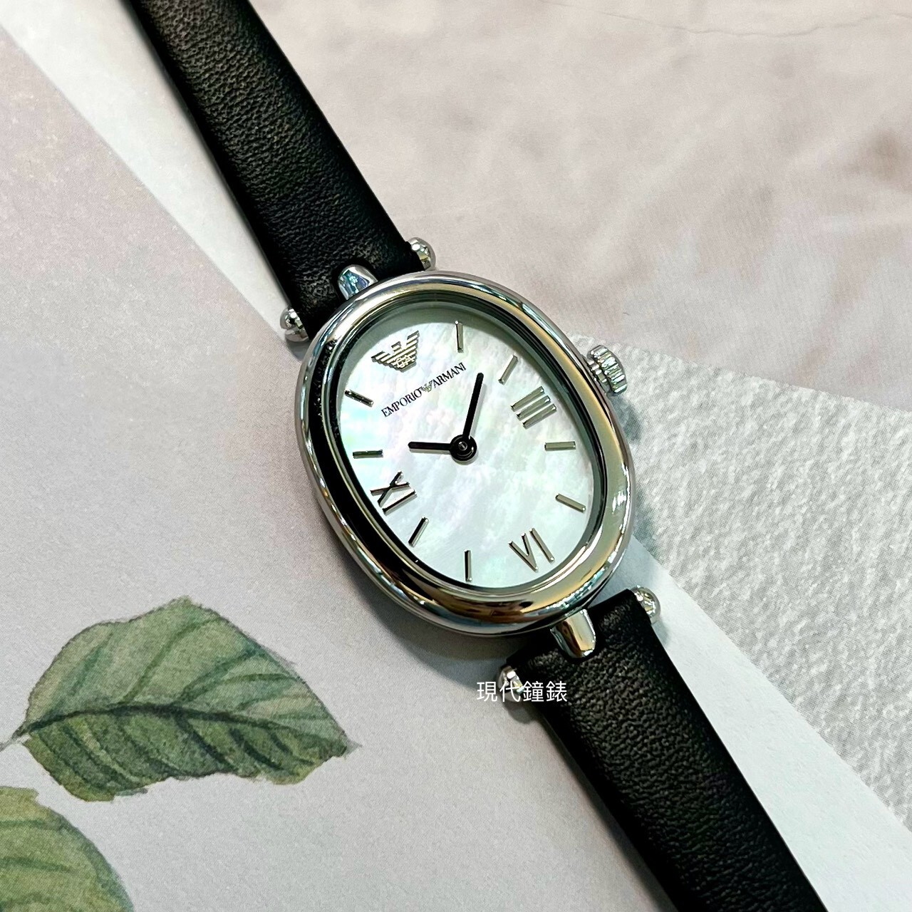 【EMPORIO ARMANI 亞曼尼】復古橢圓 典雅風格AR11778 34mm 現代鐘錶
