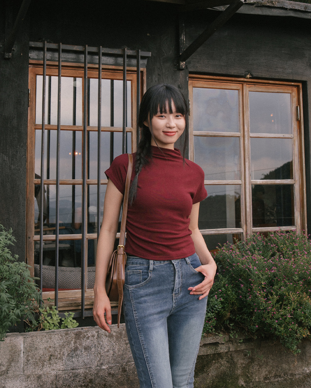 Micro-brushed, side-relief stretch turtleneck top - red【01099934】in stock+pre-order