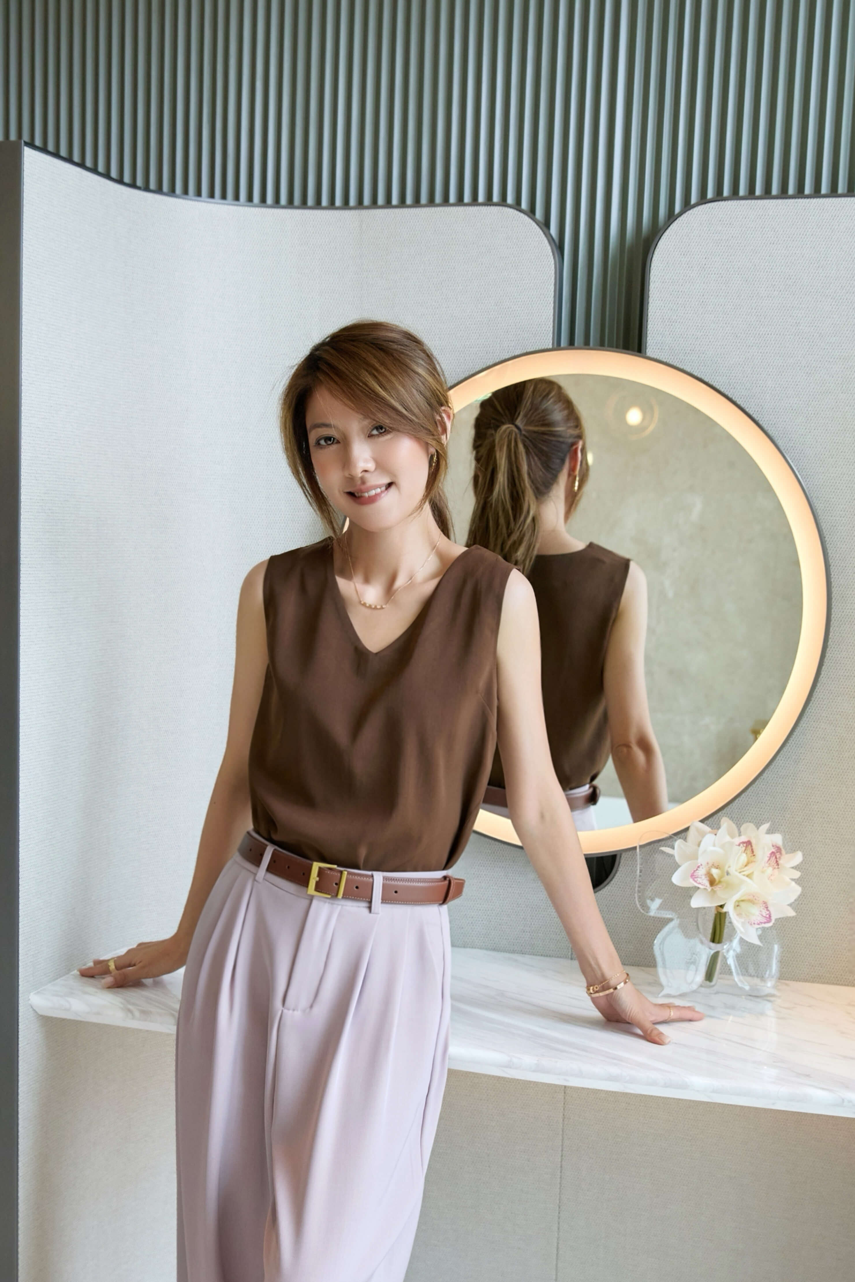 V-Neck Viscose-Blend Sleeveless Top_TP269L12