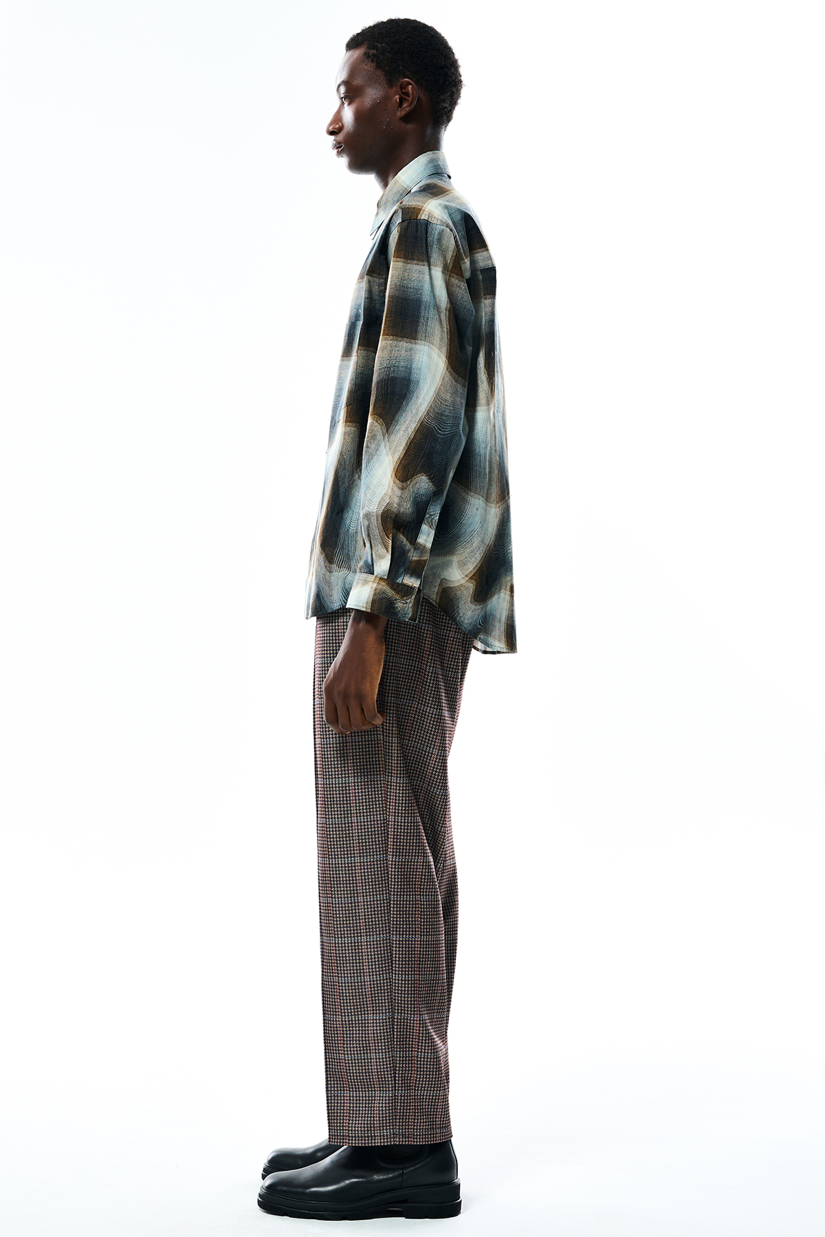 TOLQ MELT GRAPHIC PRINTED REGULAR COLLAR SHIRT