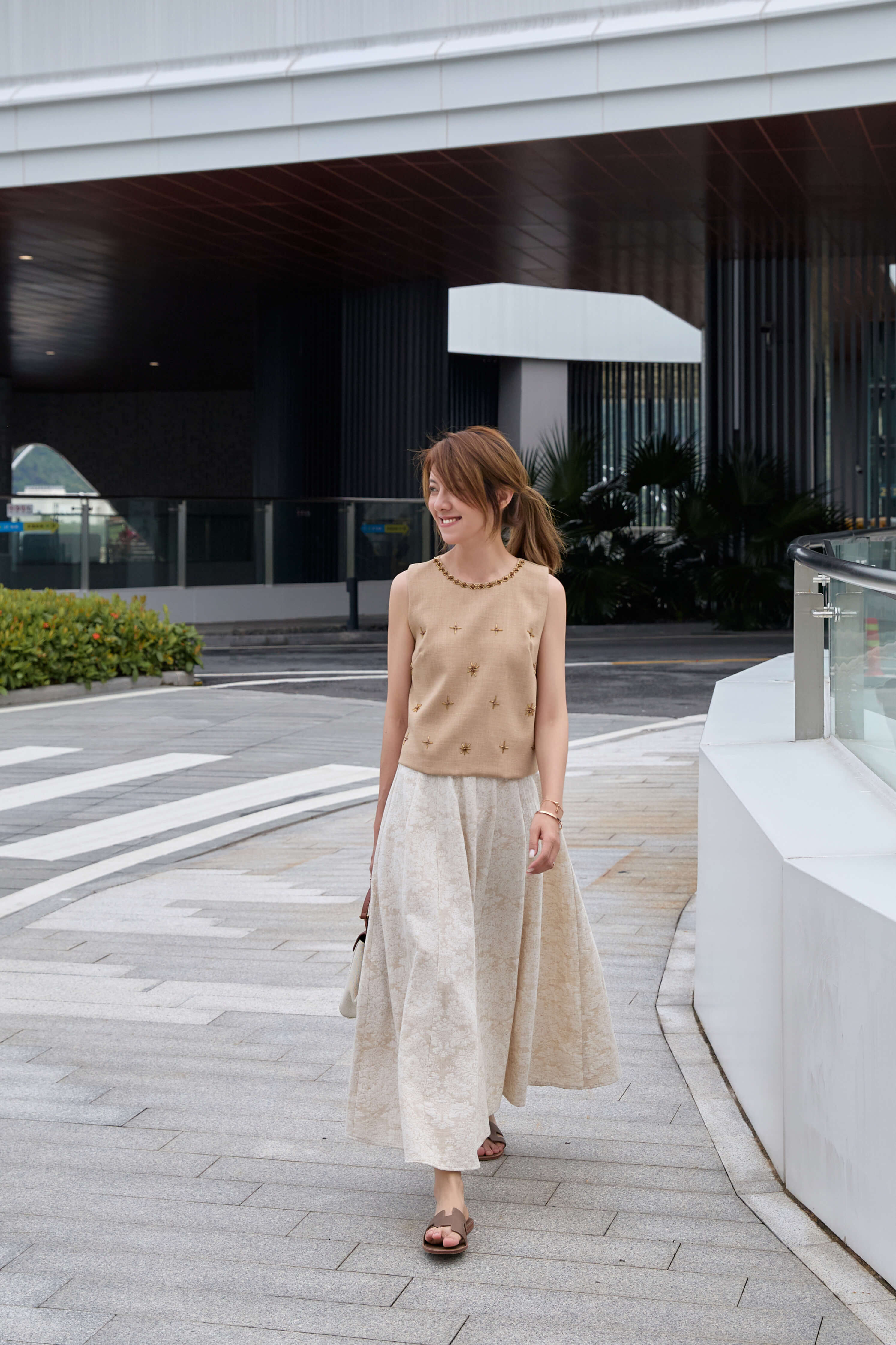 Tailored Floral Print Linen-Blend Midi Skirt_SK269L28