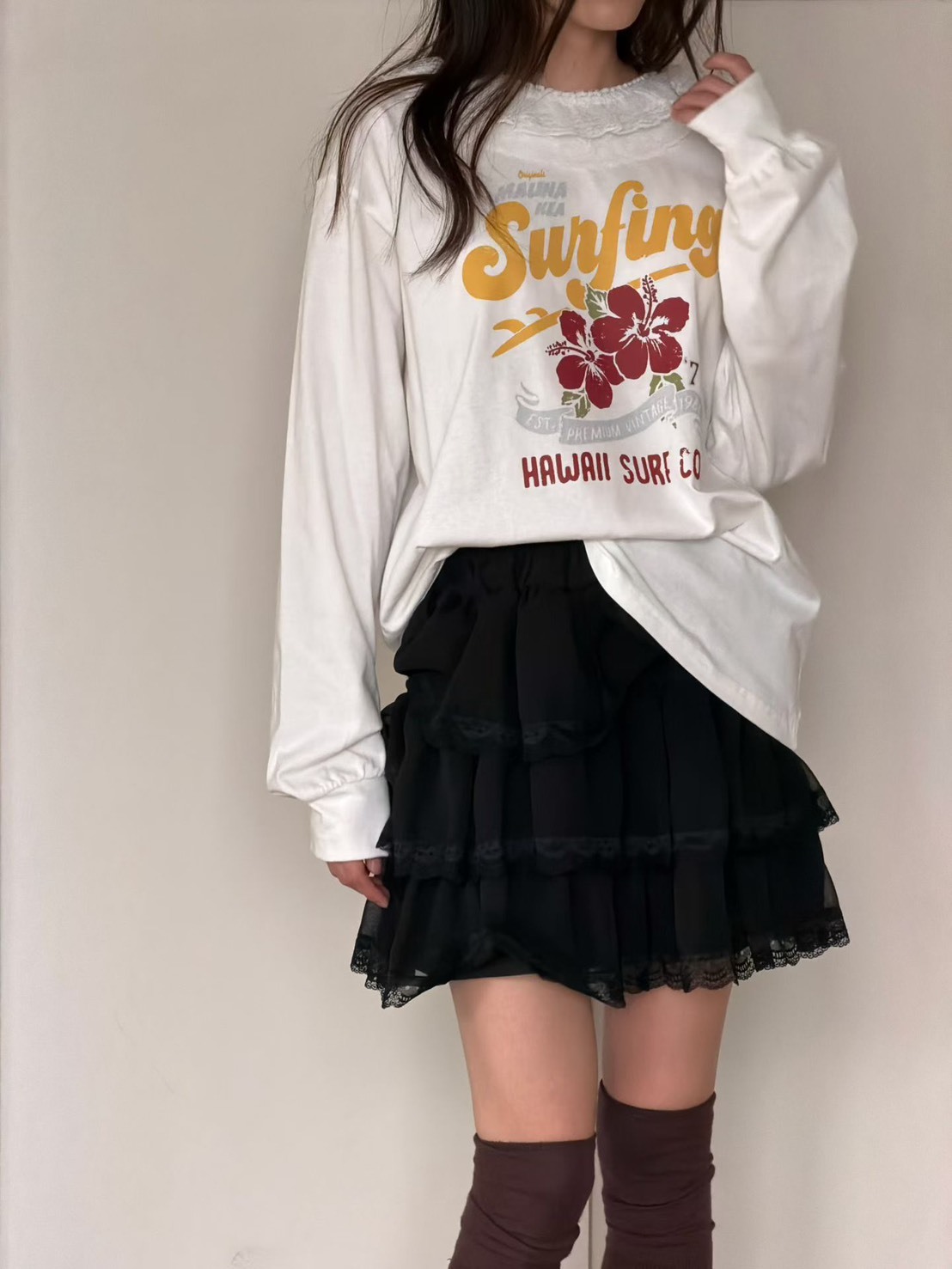 扶桑花蕾絲圓領長版t